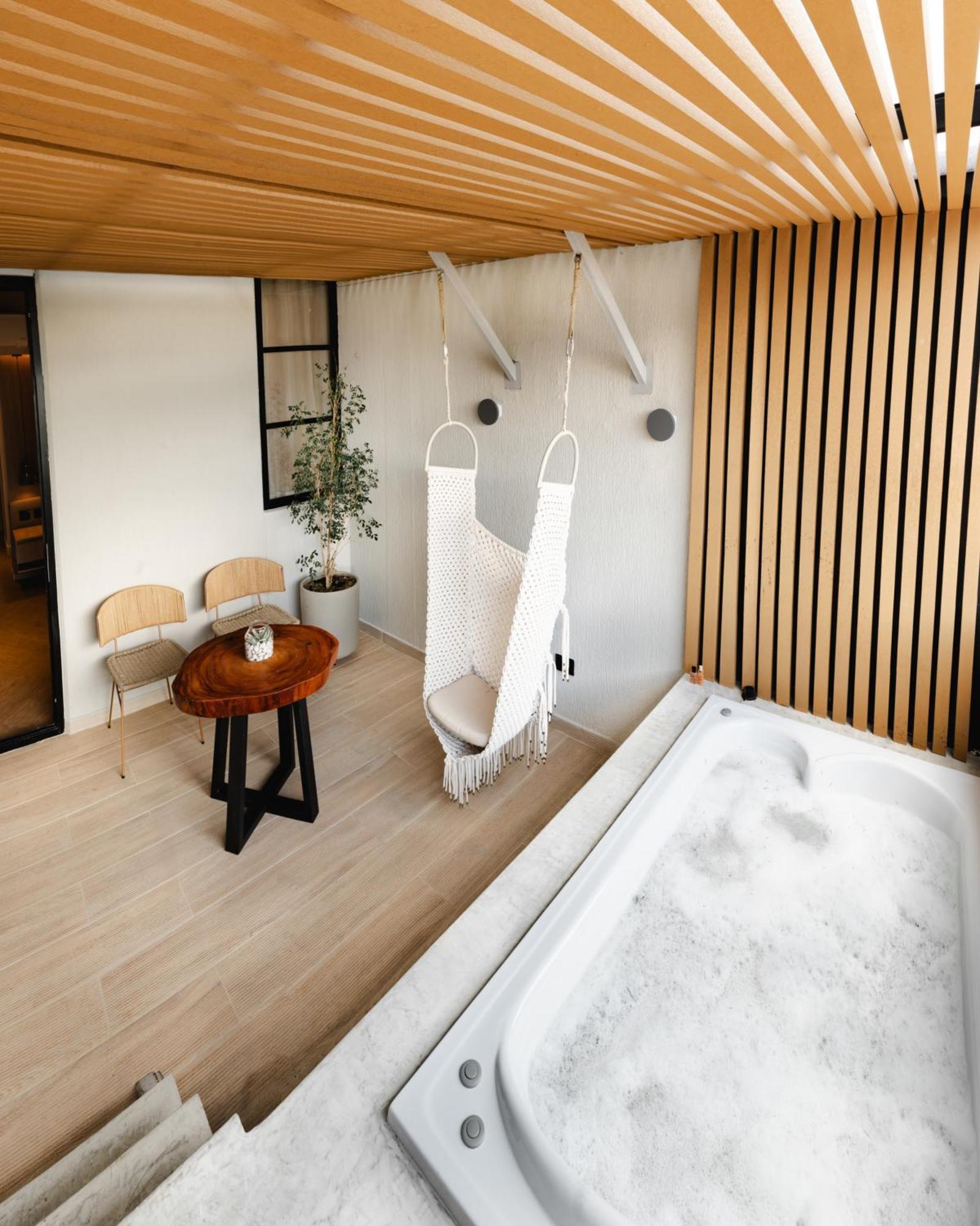 Superior Room Spa Bath