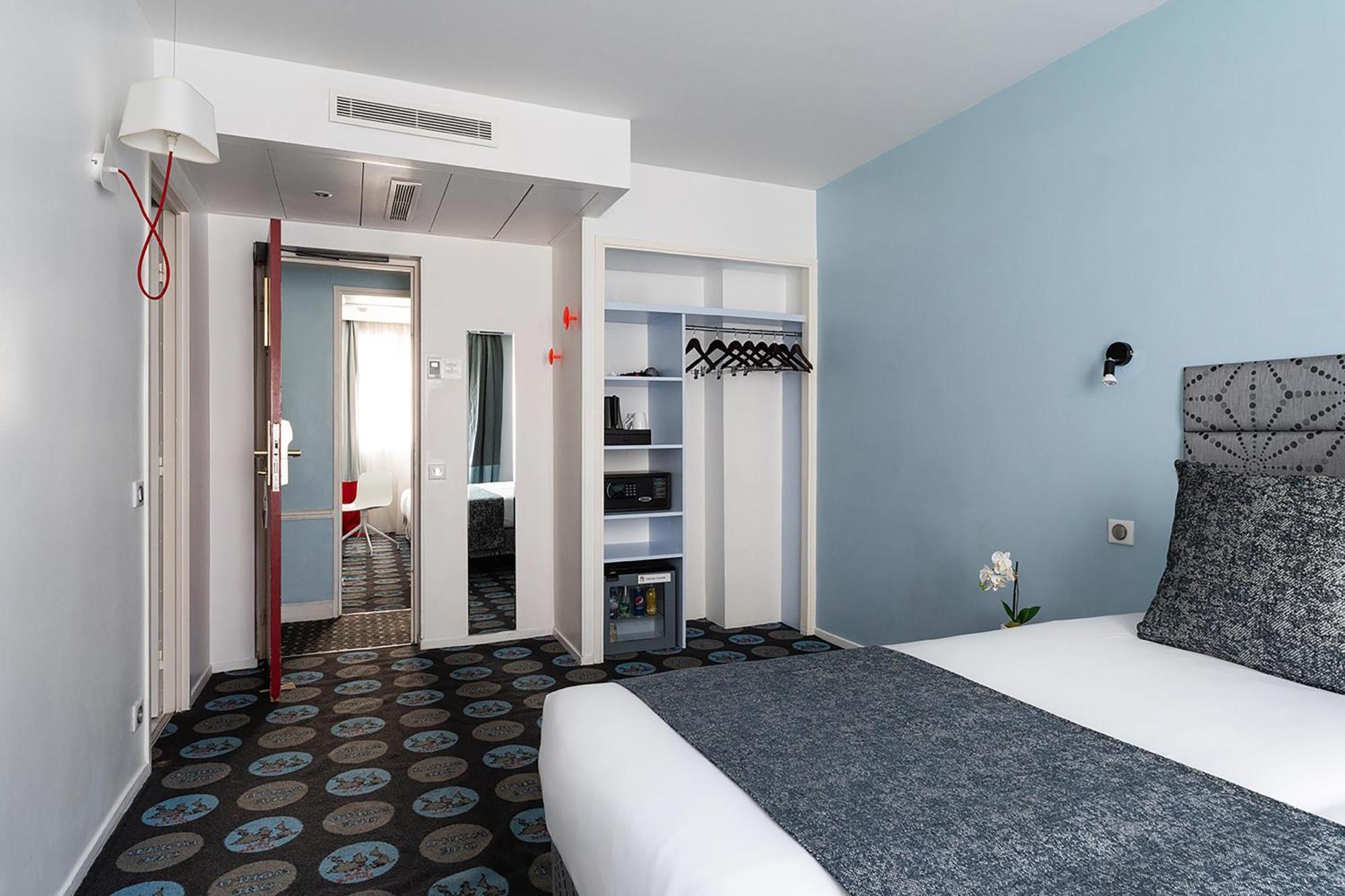 Privilege Room