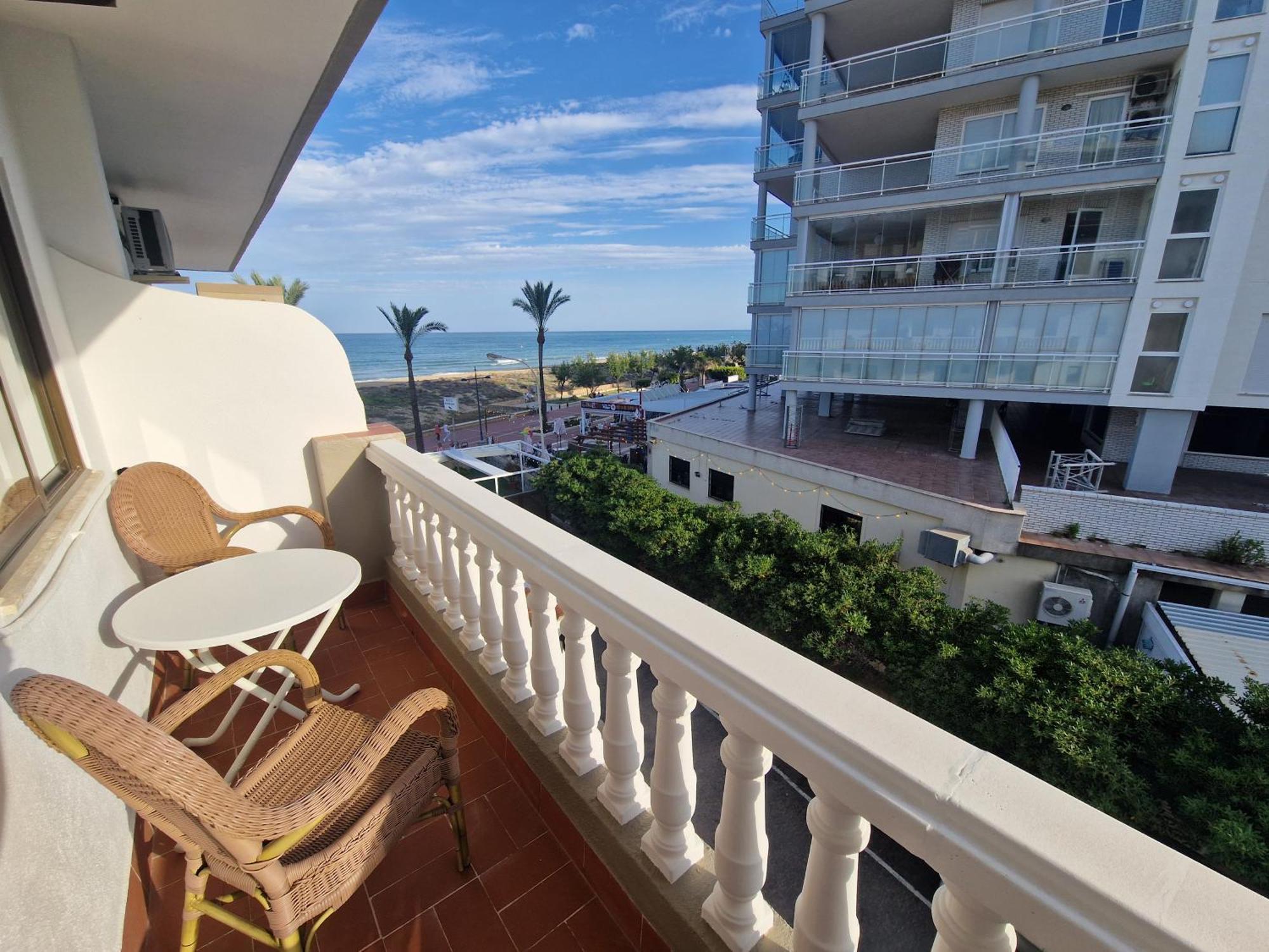 Double Room Balcony Side Sea View