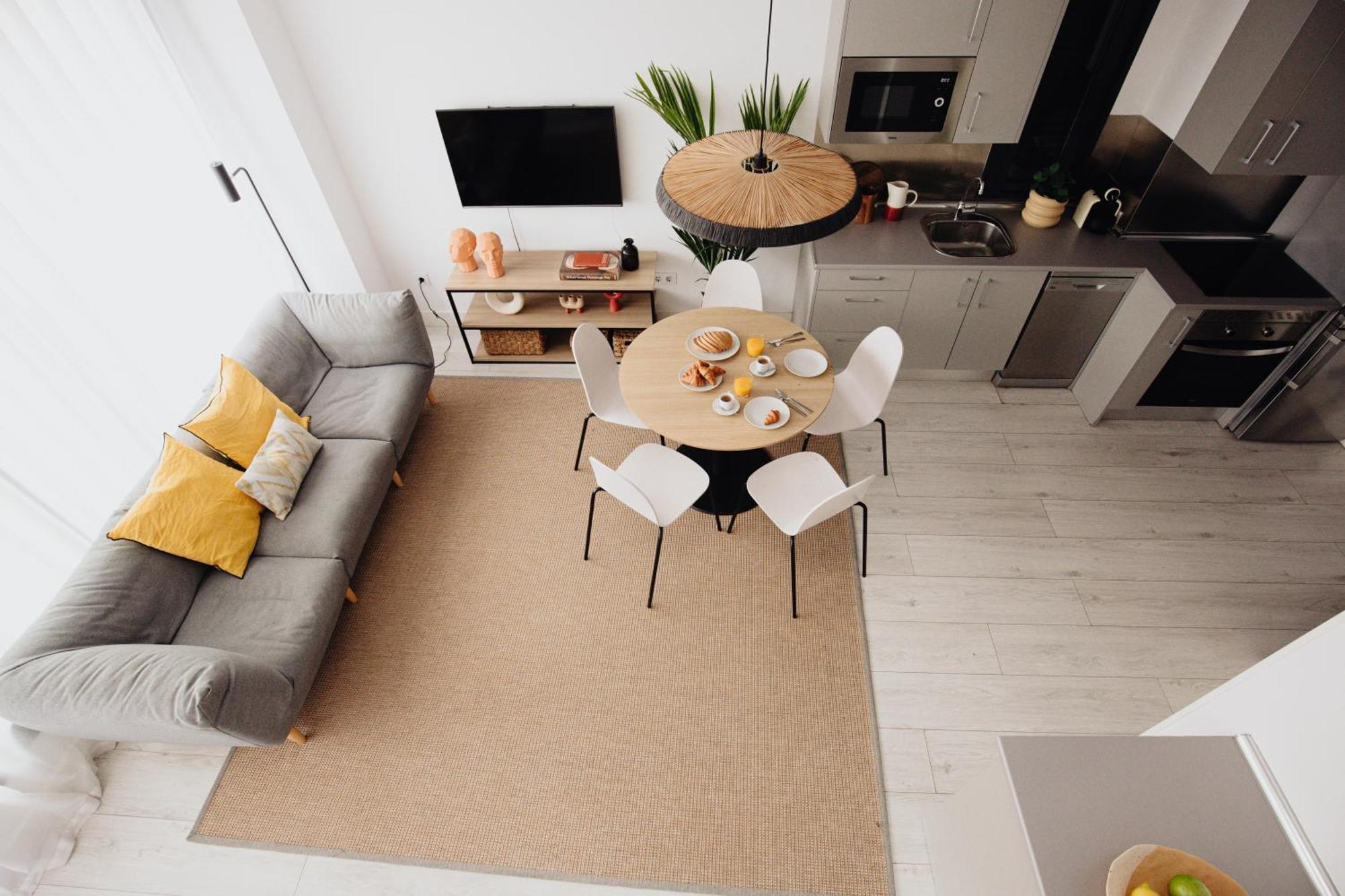 Three-Bedroom Apartment Terrace