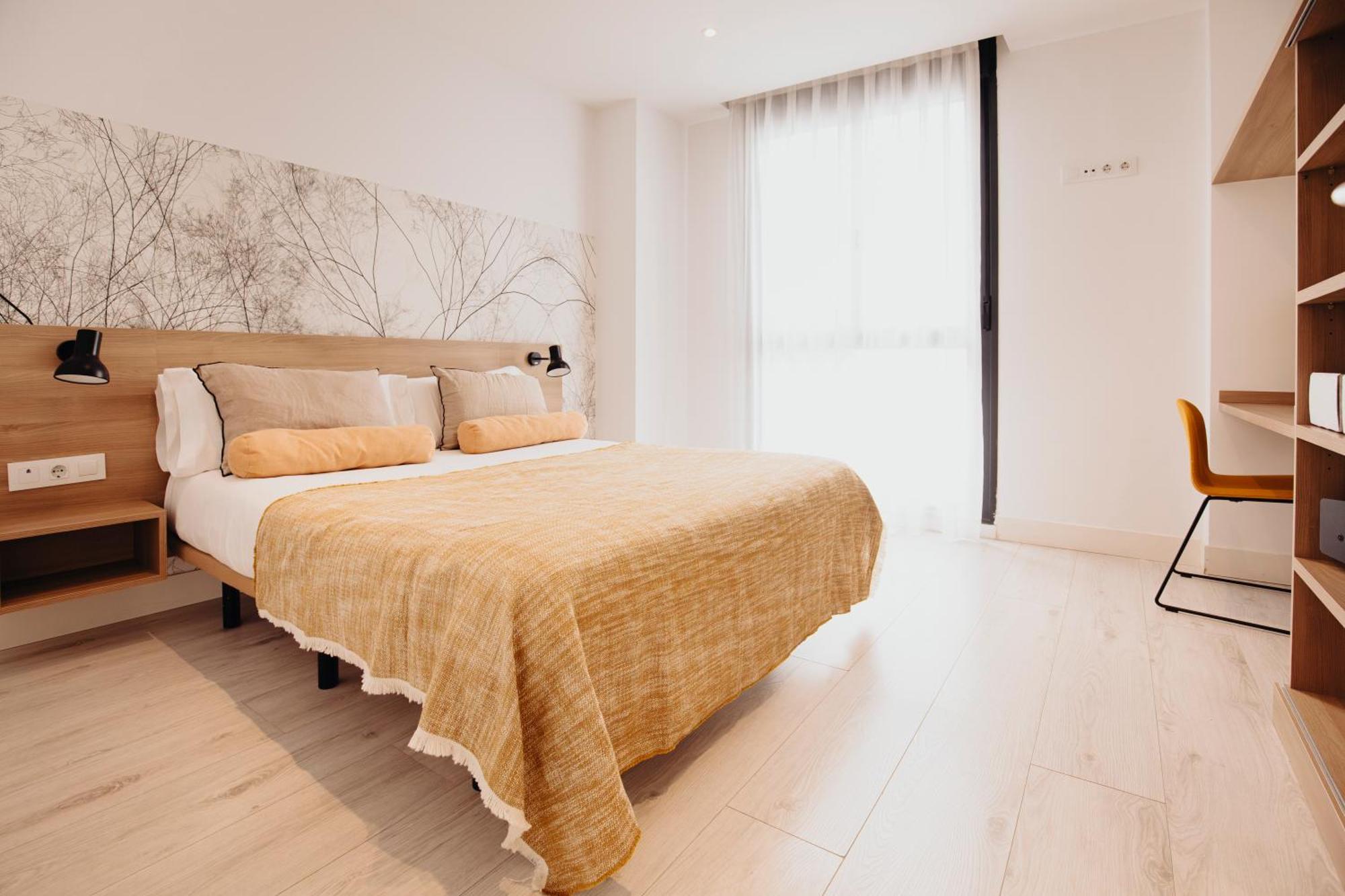 Three-Bedroom Apartment Terrace