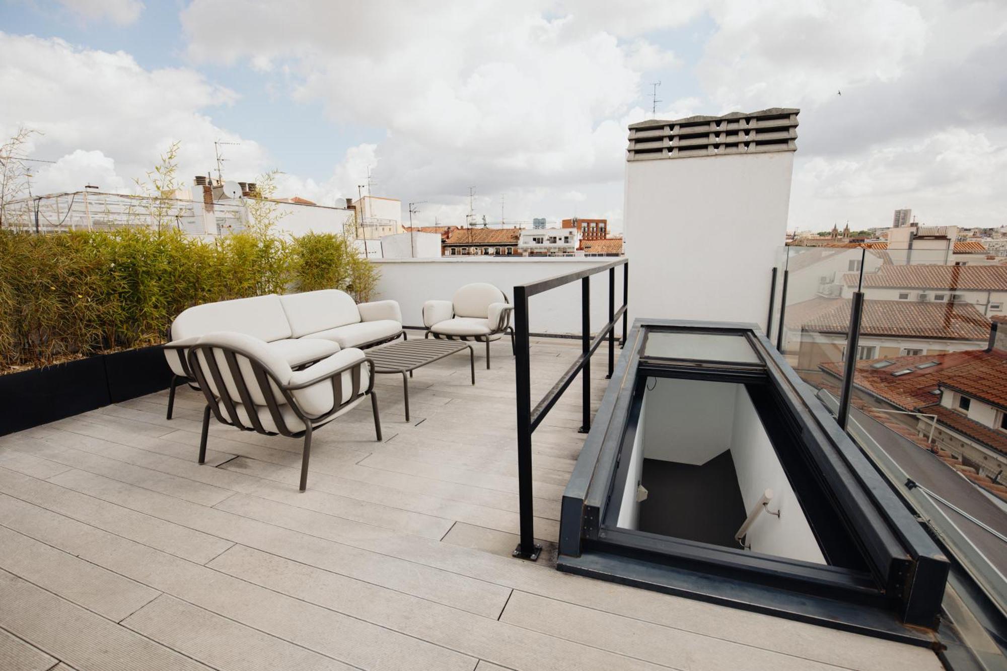 Three-Bedroom Apartment Terrace