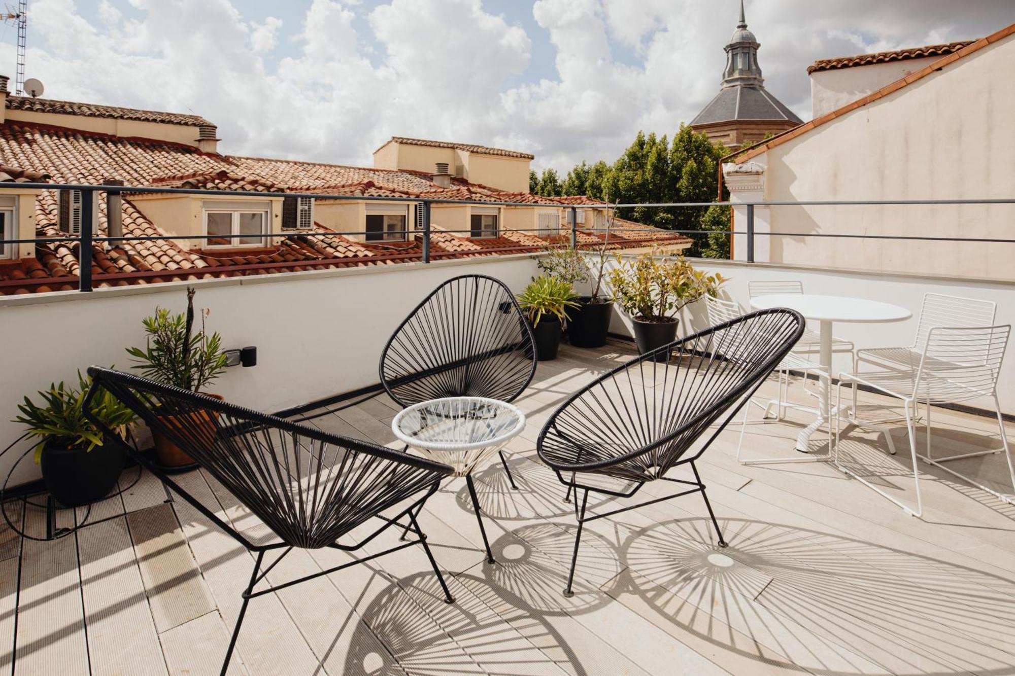 Three-Bedroom Apartment Terrace