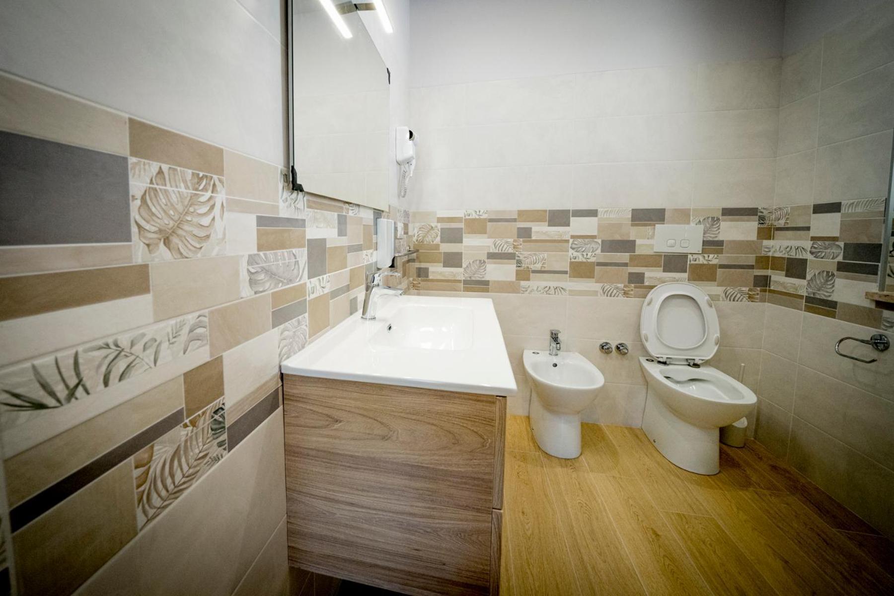 Camera Matrimoniale con Bagno Privato