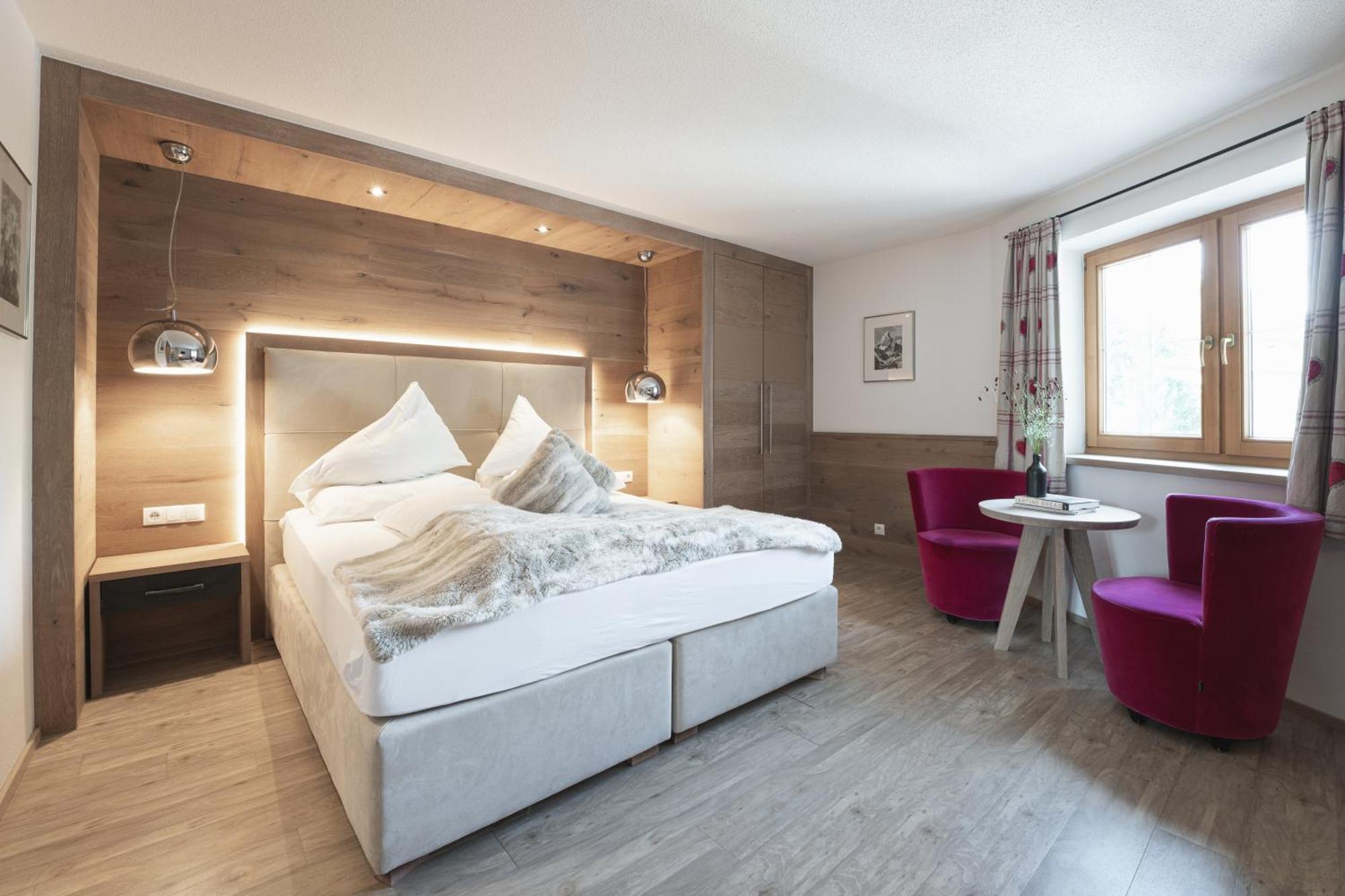Double Room,1610832569:JPEG