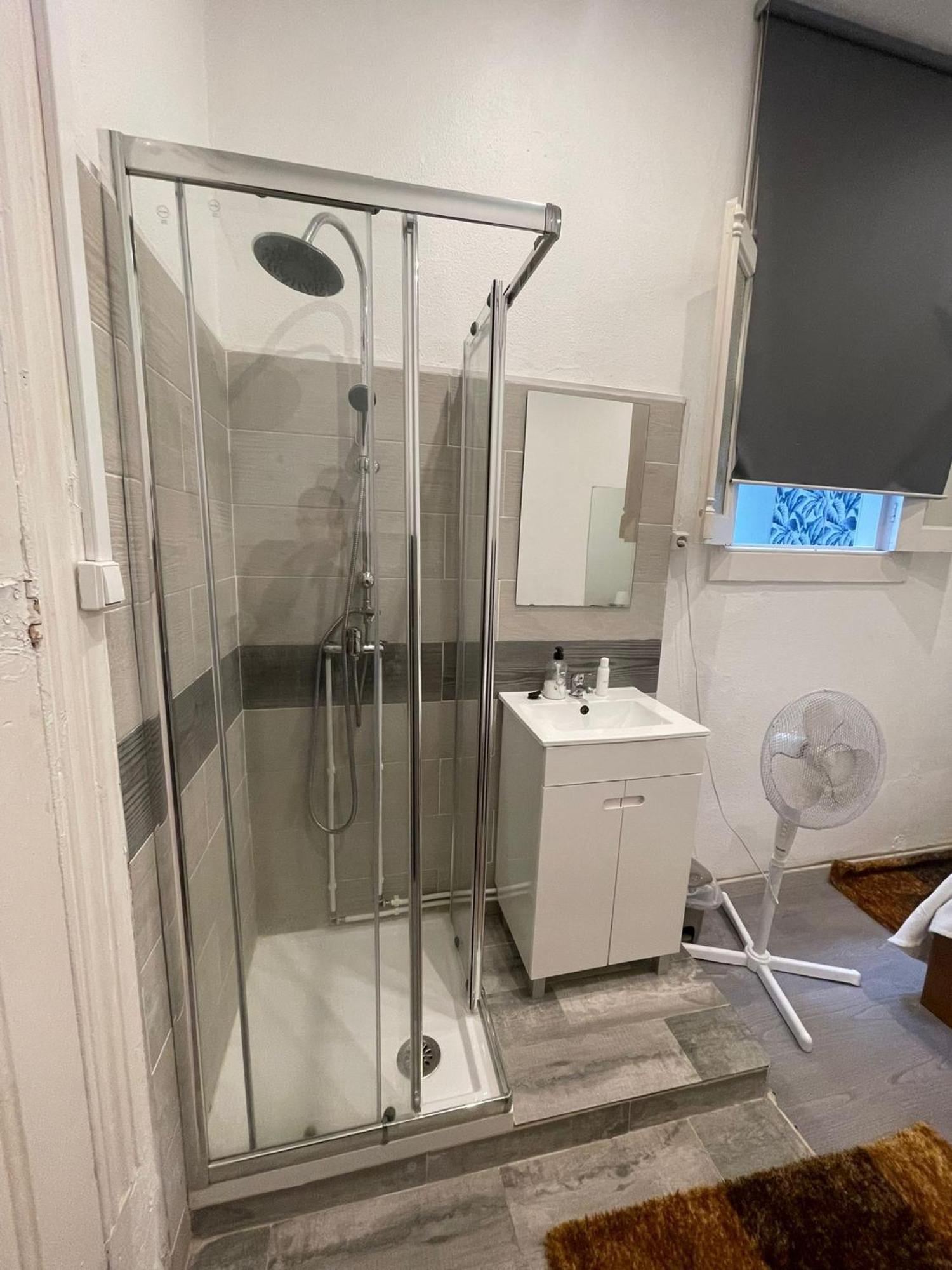 Double Room with Shared Bathroom,1614430822:JPEG