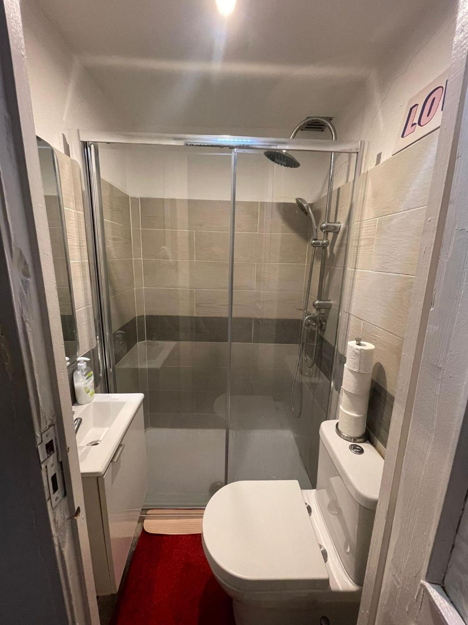 Double Room with Shared Toilet,1614430824:JPEG