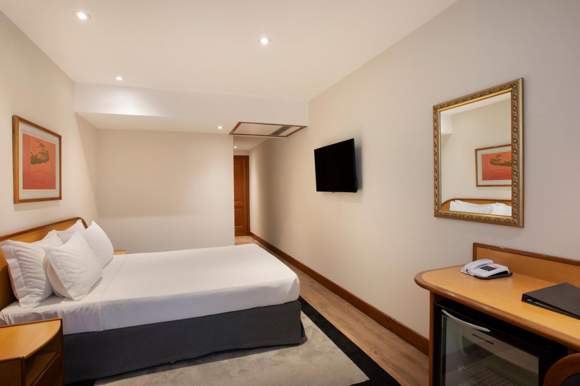 Quarto Standard com Cama Casal