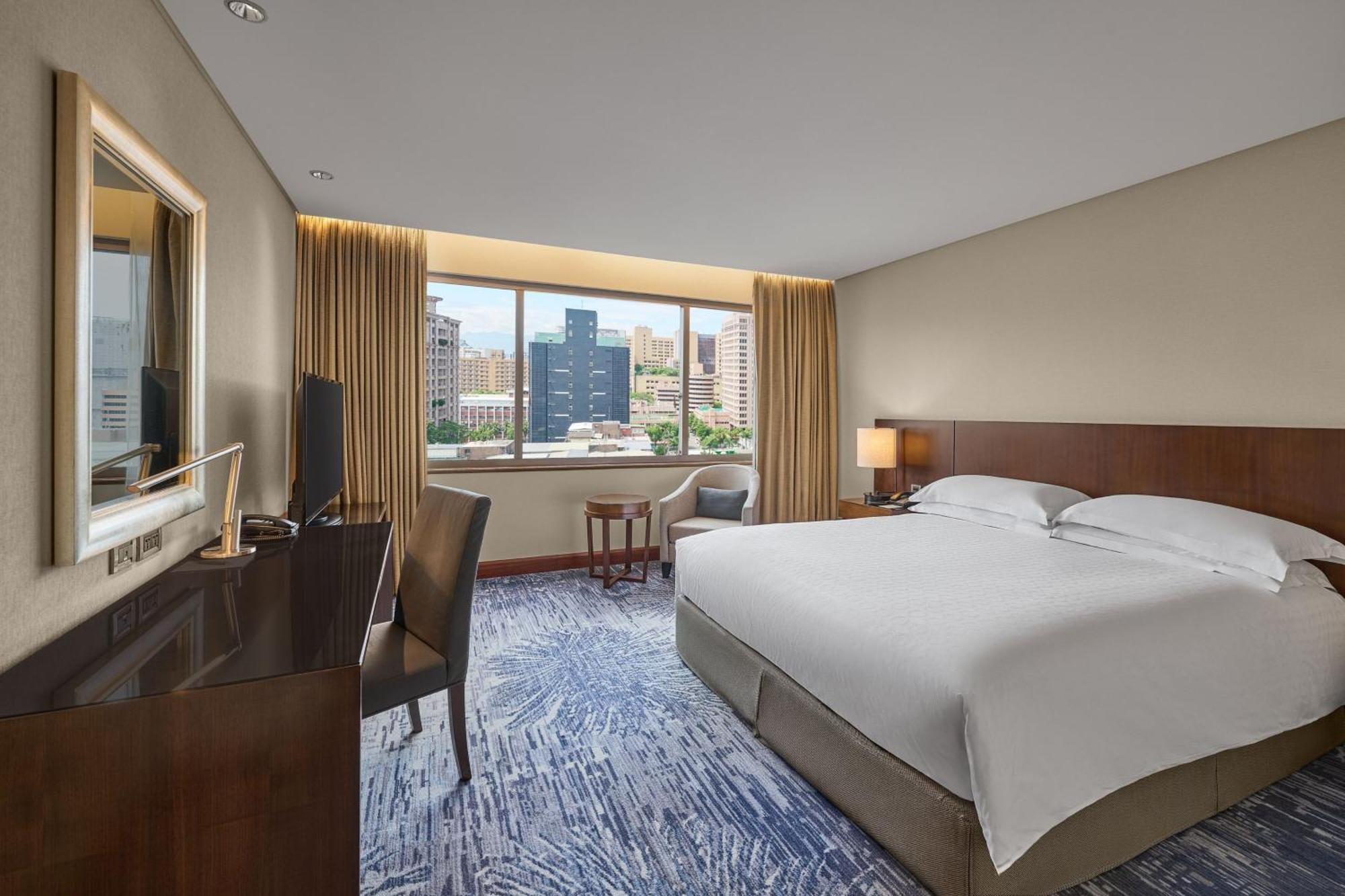 Superior Queen Room