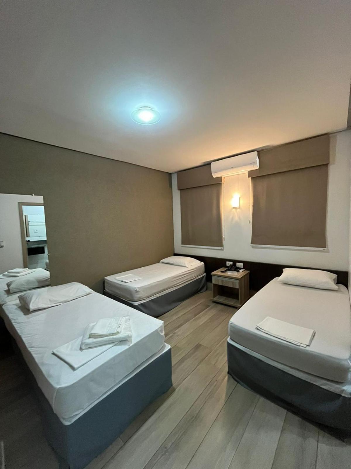 Quarto Triplo Standard