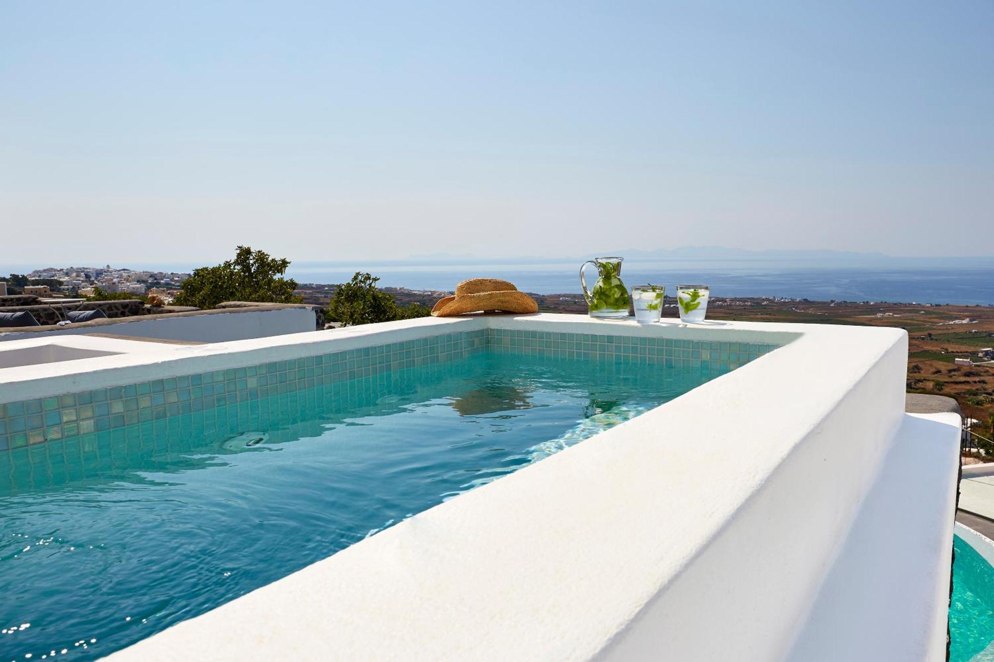 Maisonette outdoor Jacuzzi
