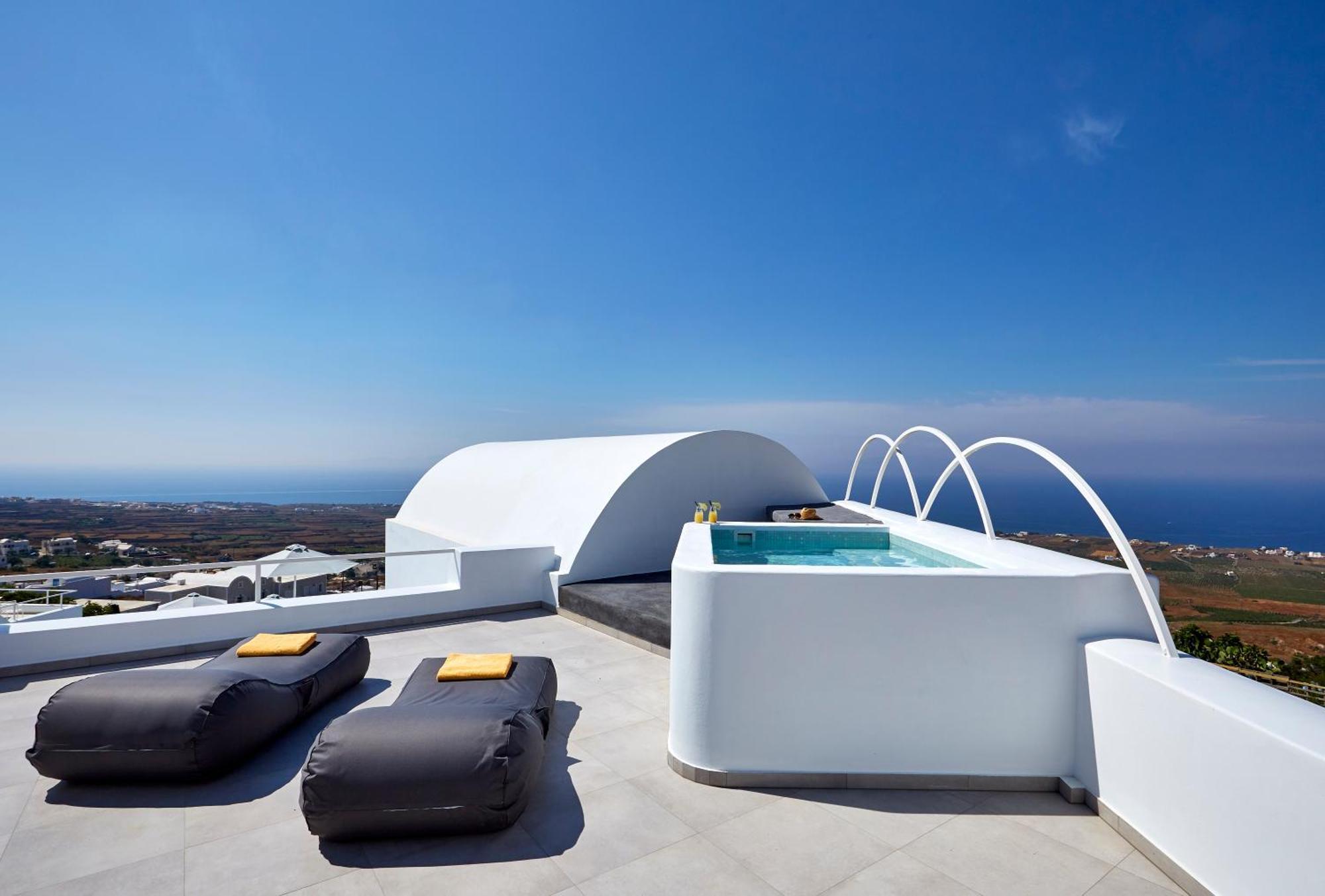 Aperanto Suite Sea View & outdoor Jacuzzi