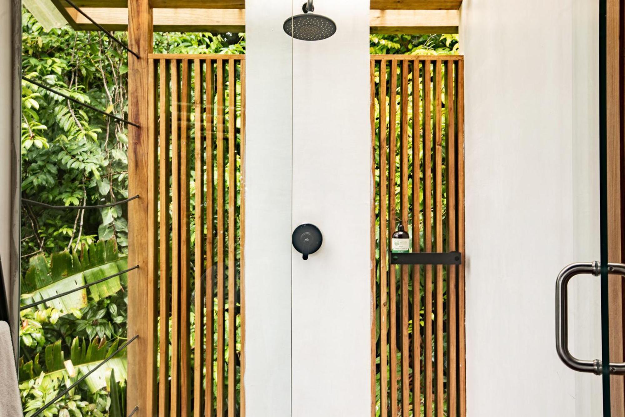 Rainforest King Bungalow,1627231258:JPEG