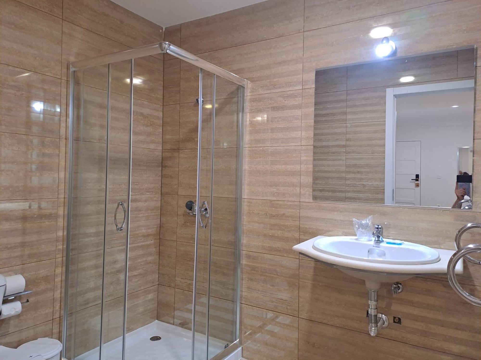 Family Room with Private Bathroom,1745219828:JPEG