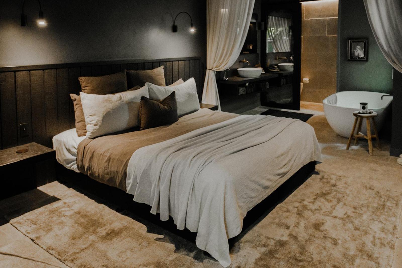 Deluxe King Room,1628653626:JPEG
