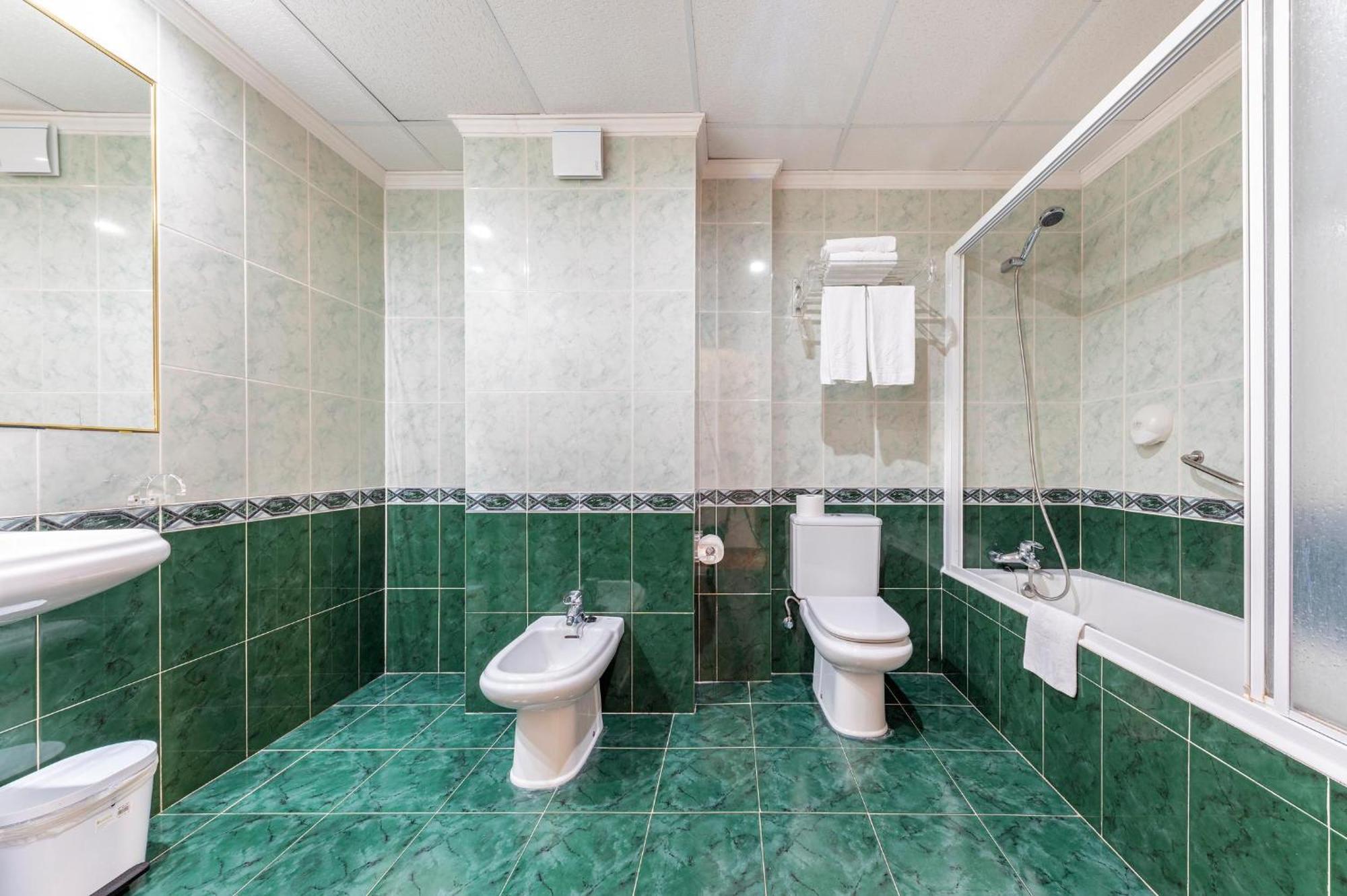 Apartamento de 1 dormitorio con vistas al mar (2 adultos)