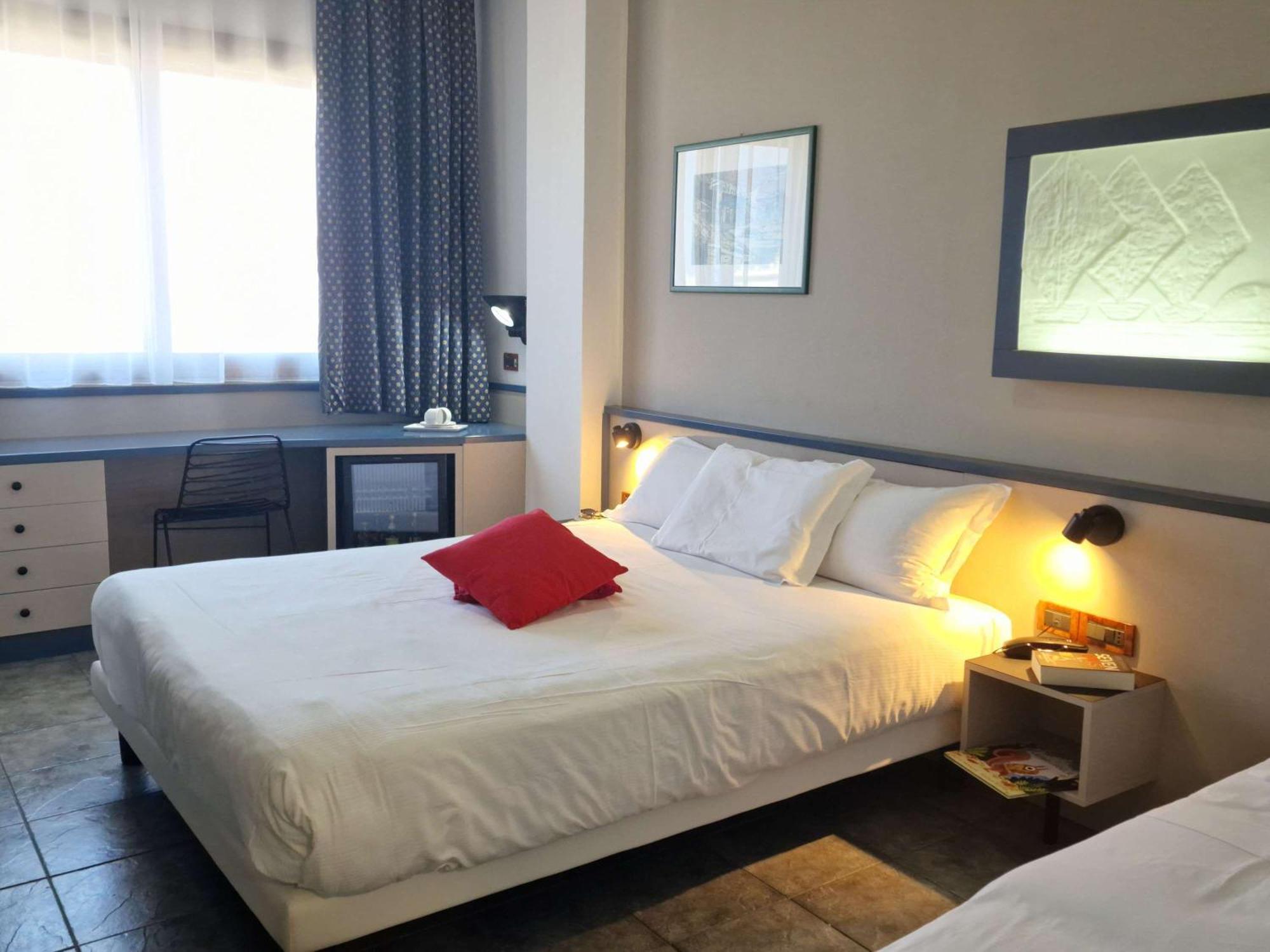 Habitación Doble Estándar con vistas al puerto