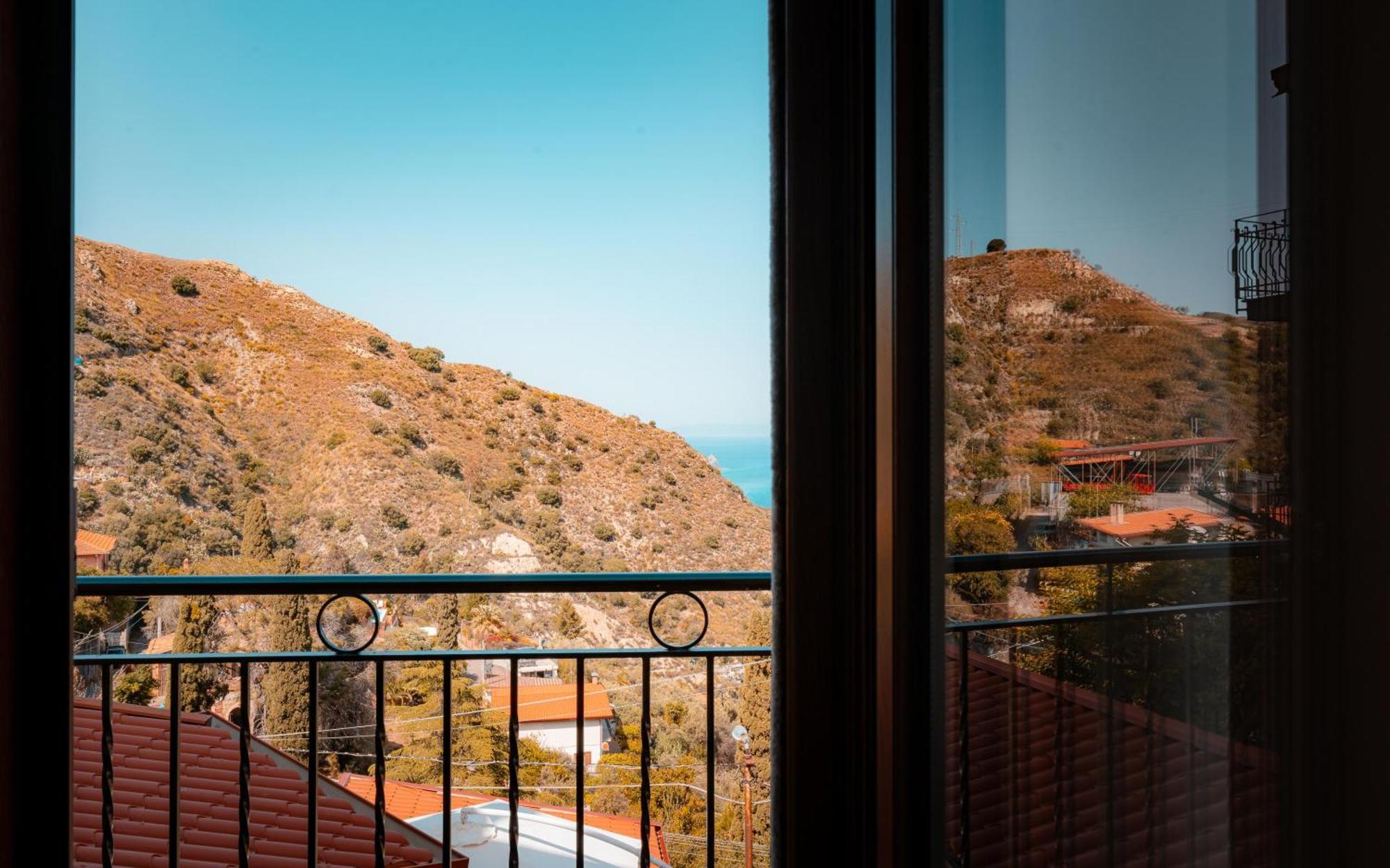 Deluxe Double Room Balcony Sea View
