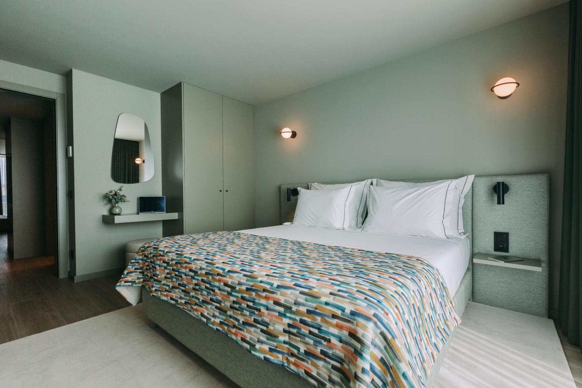 One-Bedroom Apartment,1635171550:JPEG