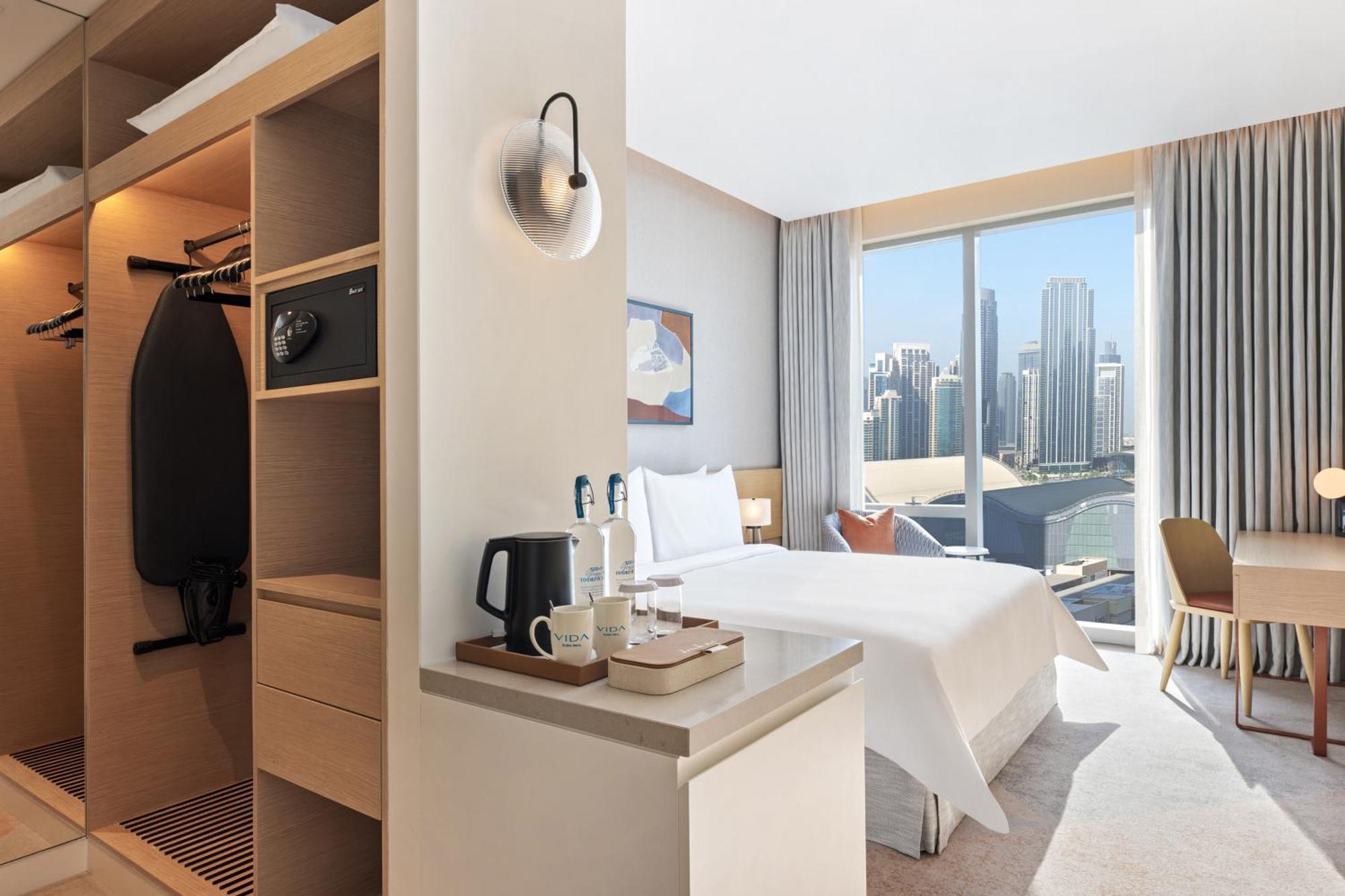 Deluxe Room King Burj Khalifa View,1635238514:JPEG