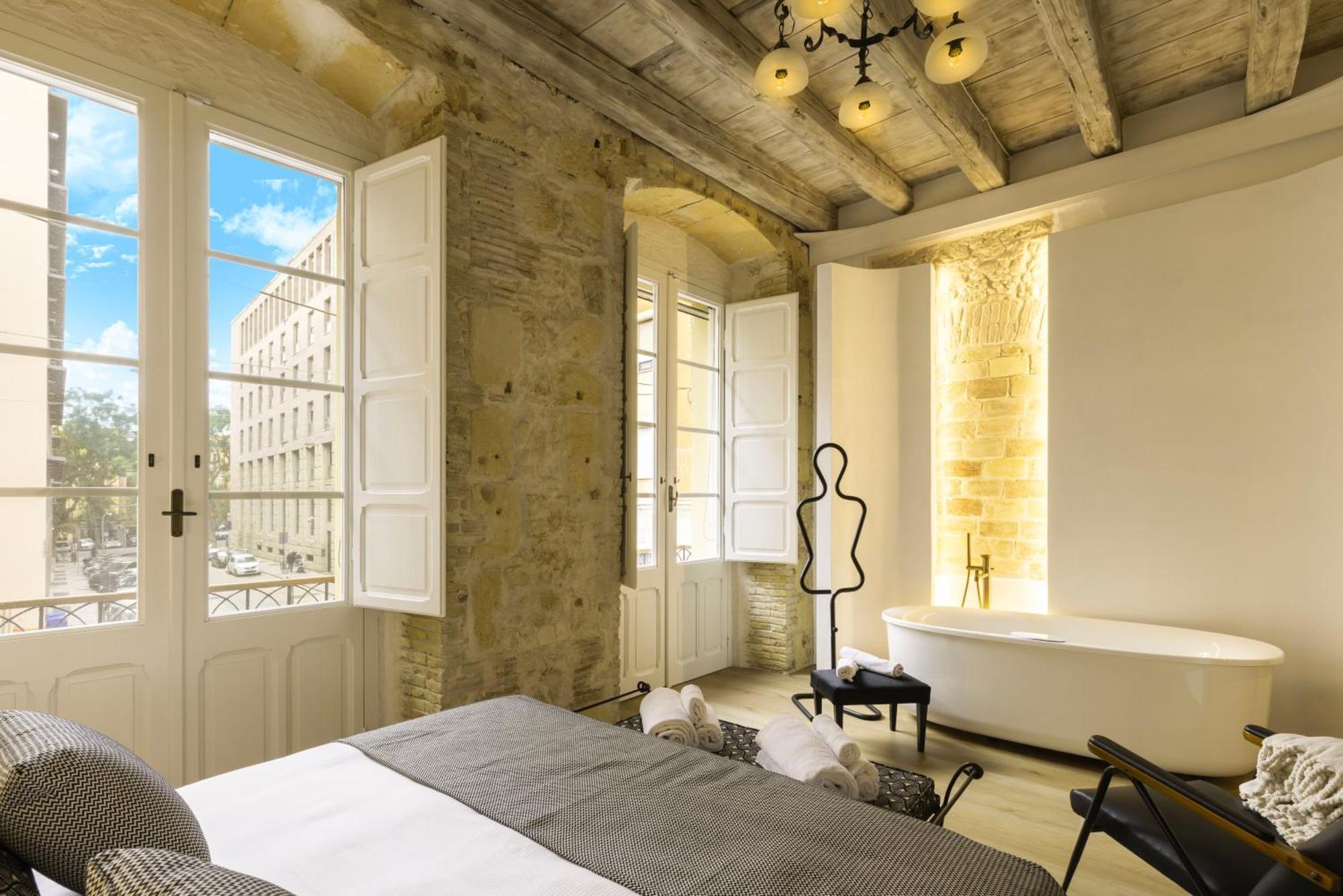 Queen Room Spa Bath