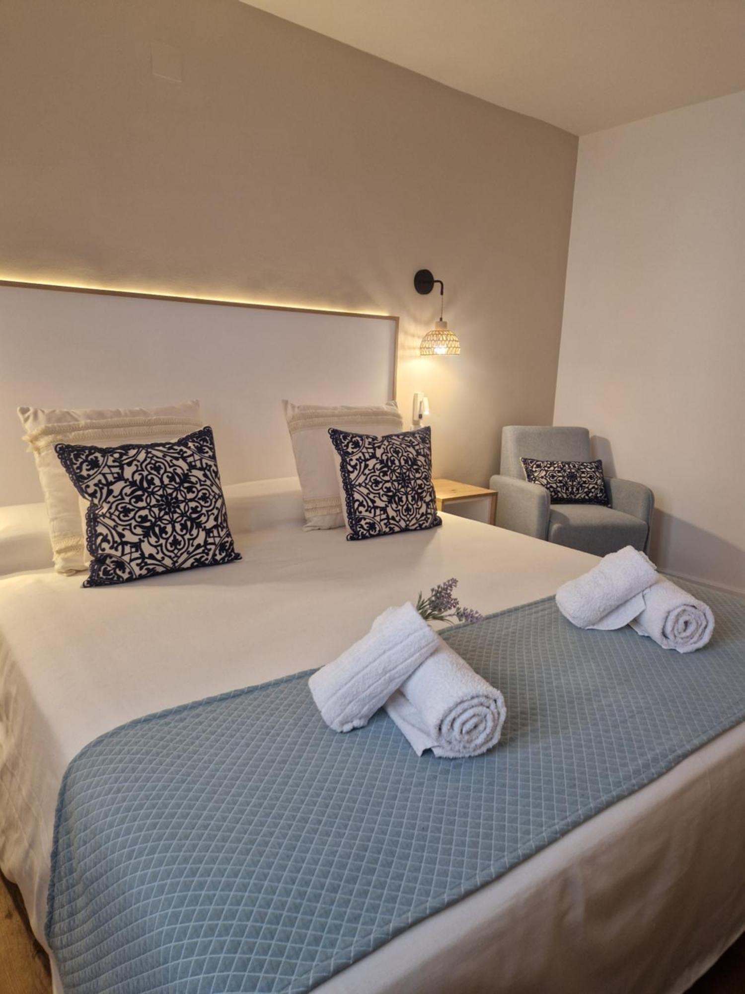 Double Room Balcony Side Sea View
