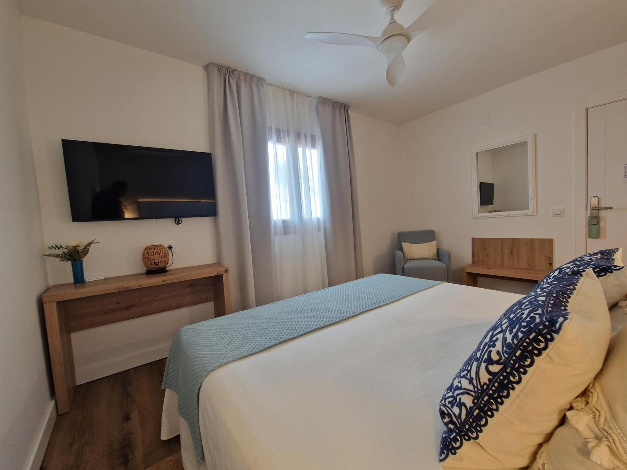 Deluxe Double Room Window
