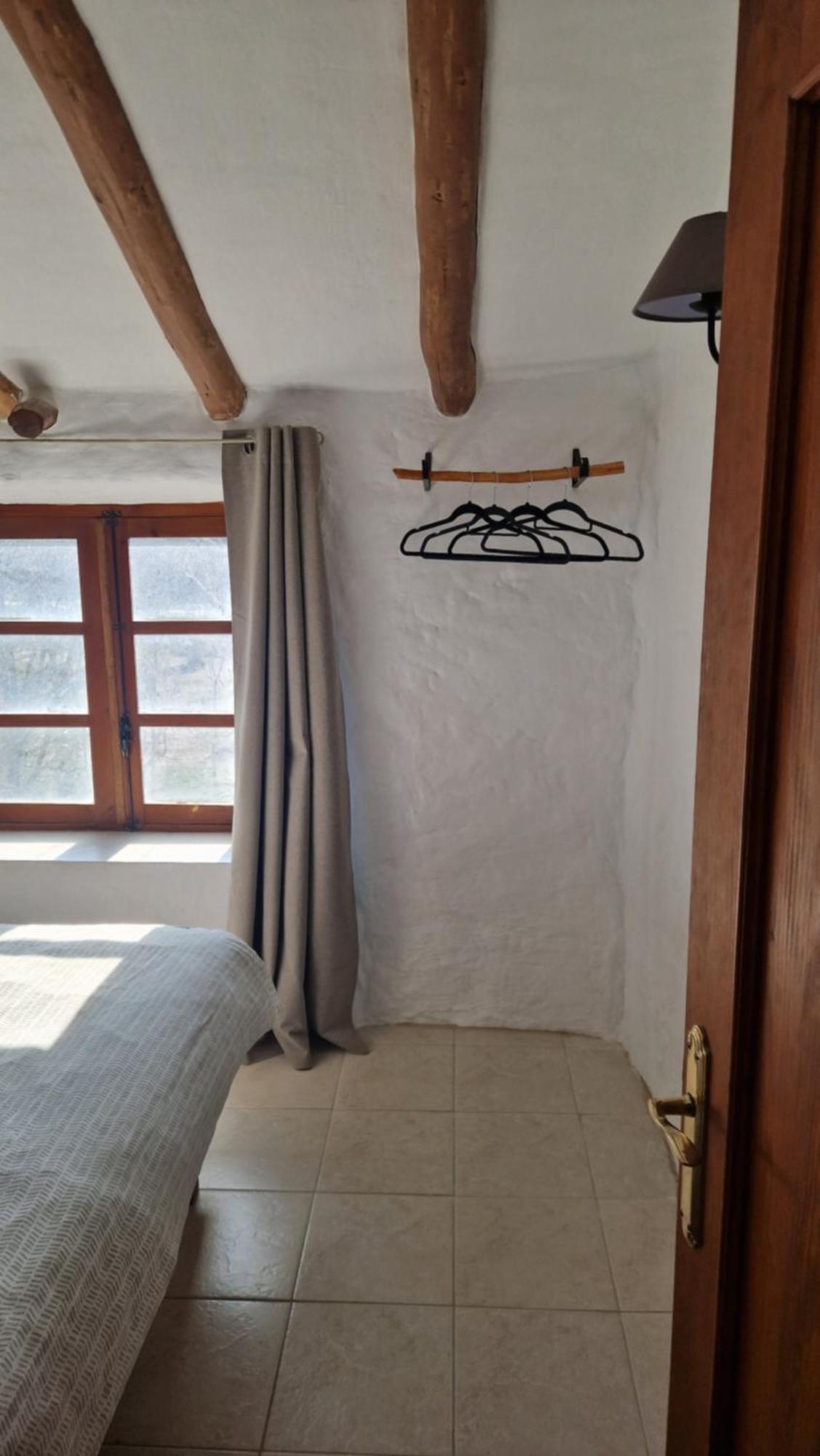 Family Room Private Bathroom