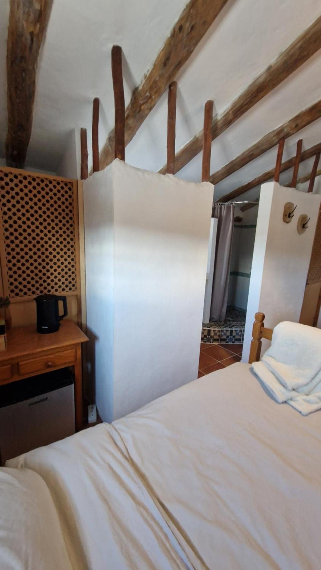 Double Room Private Bathroom