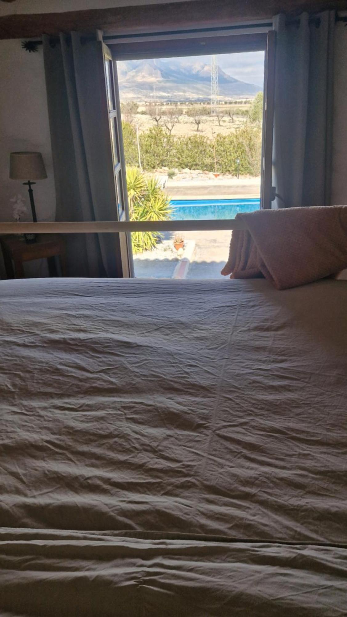 Deluxe Double Room Shower