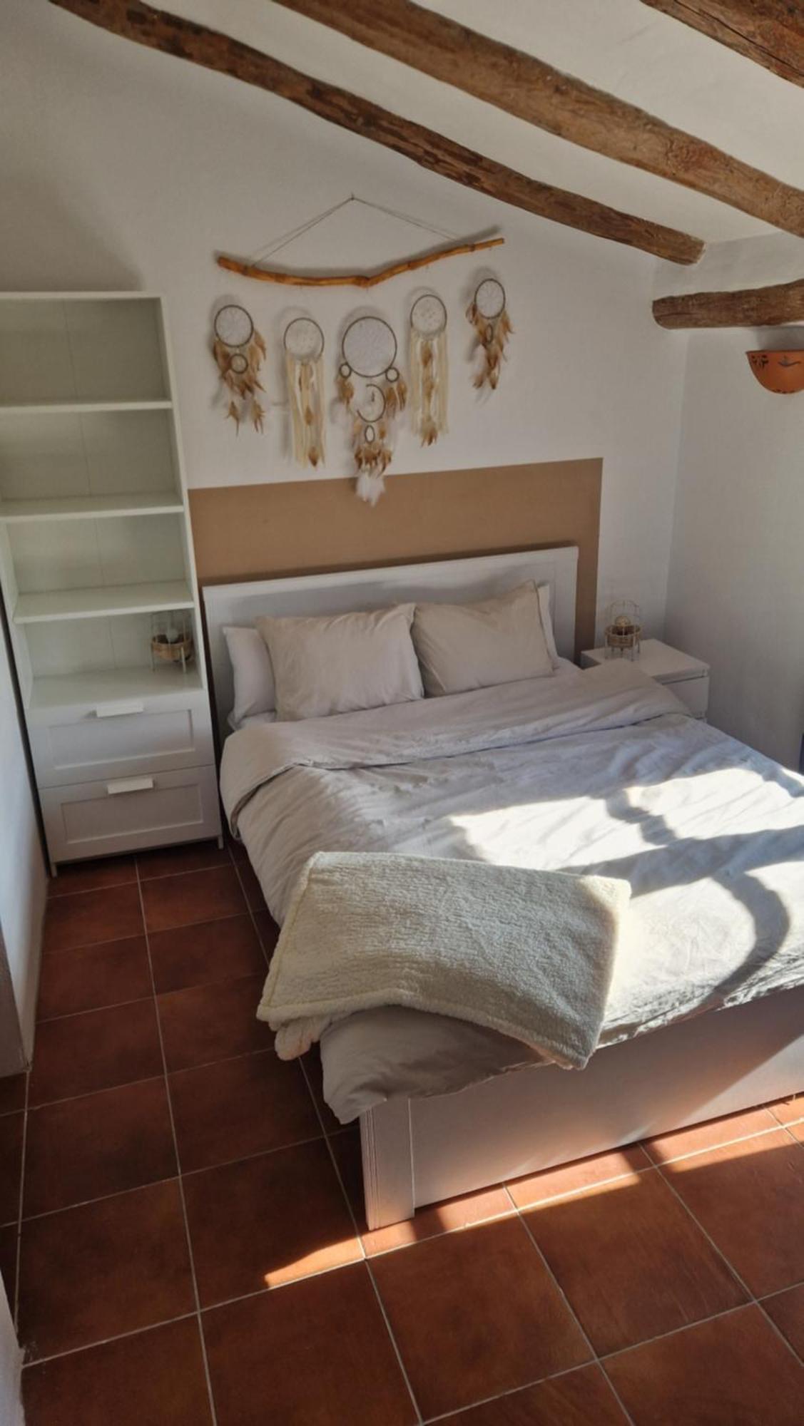Double Room Private Bathroom