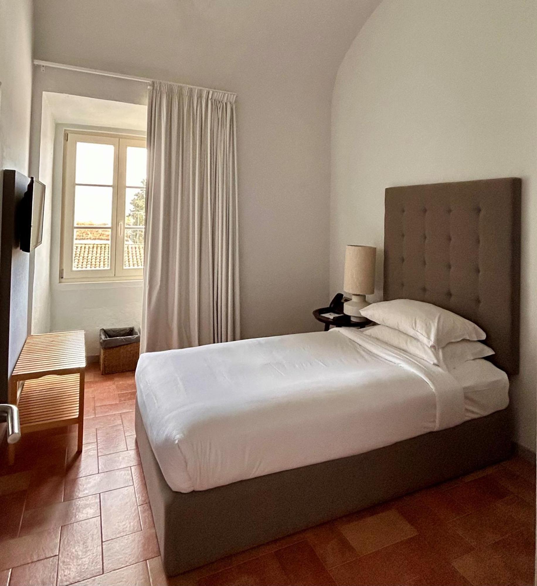 Single Room,1641014489:JPEG