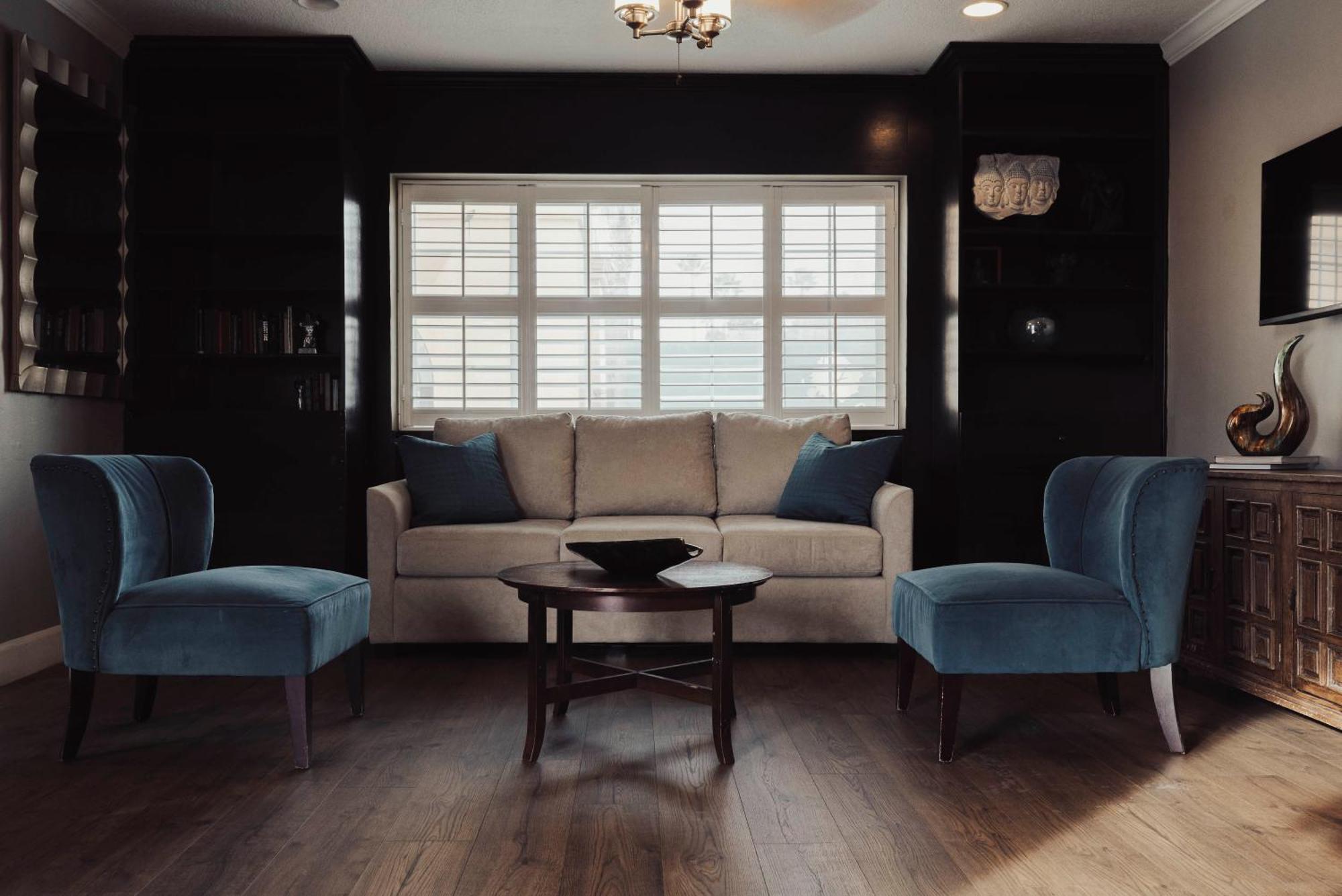 Family Kitchen Suite - 3 Beds + Pull-Out Couch