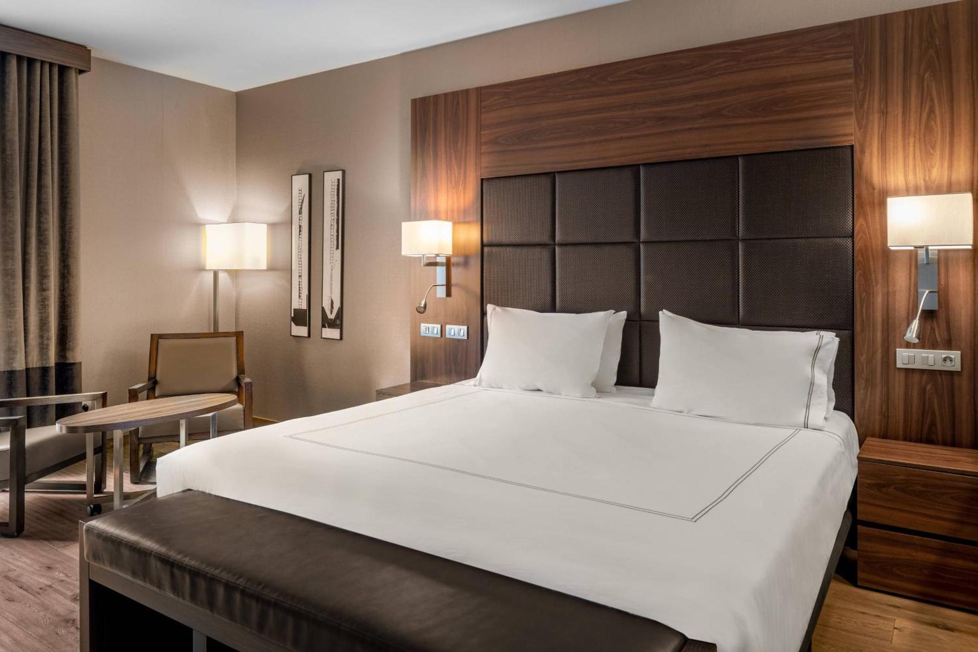 King Suite Mountain View