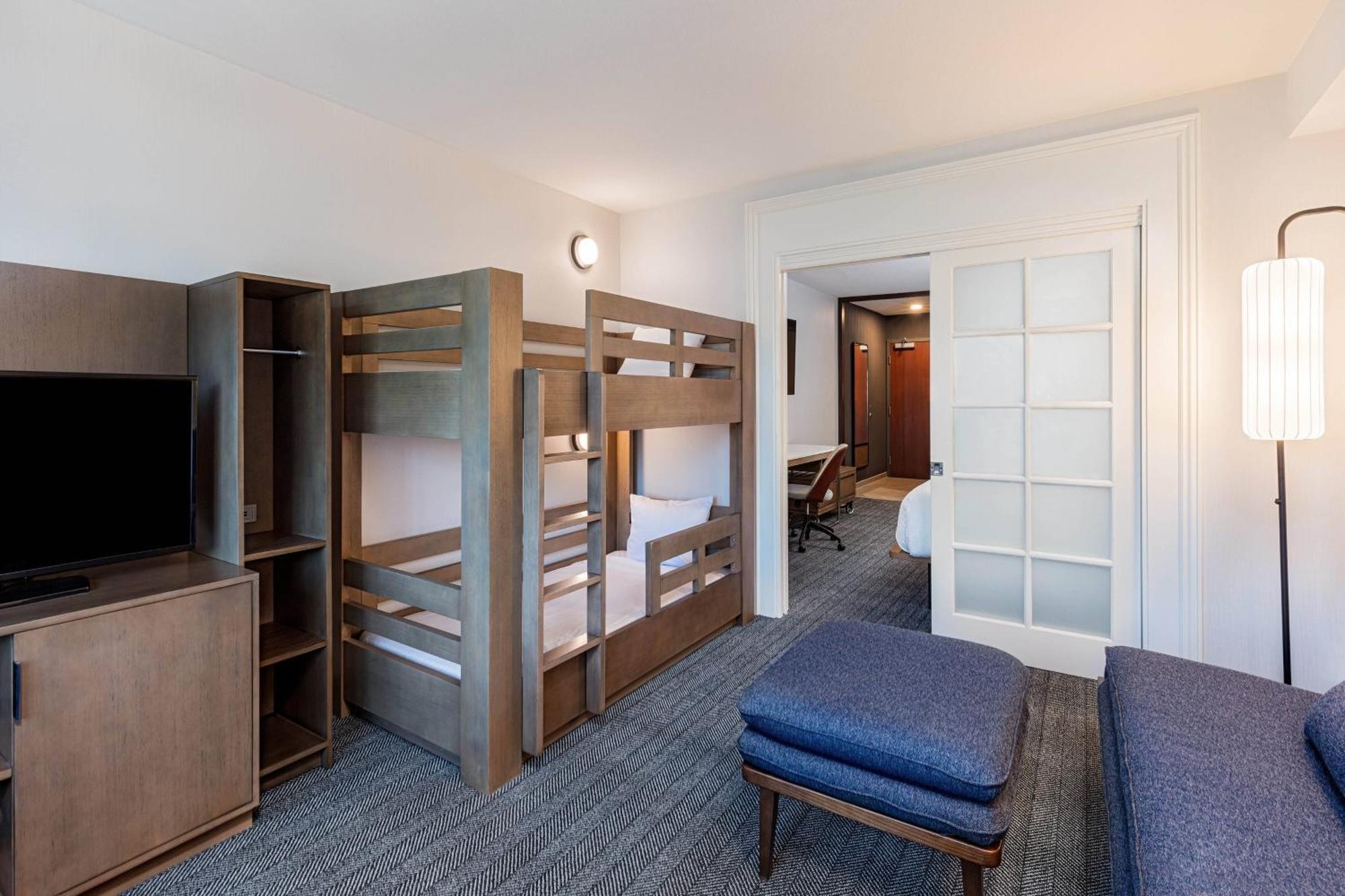 Family Suite,1643157560:JPEG