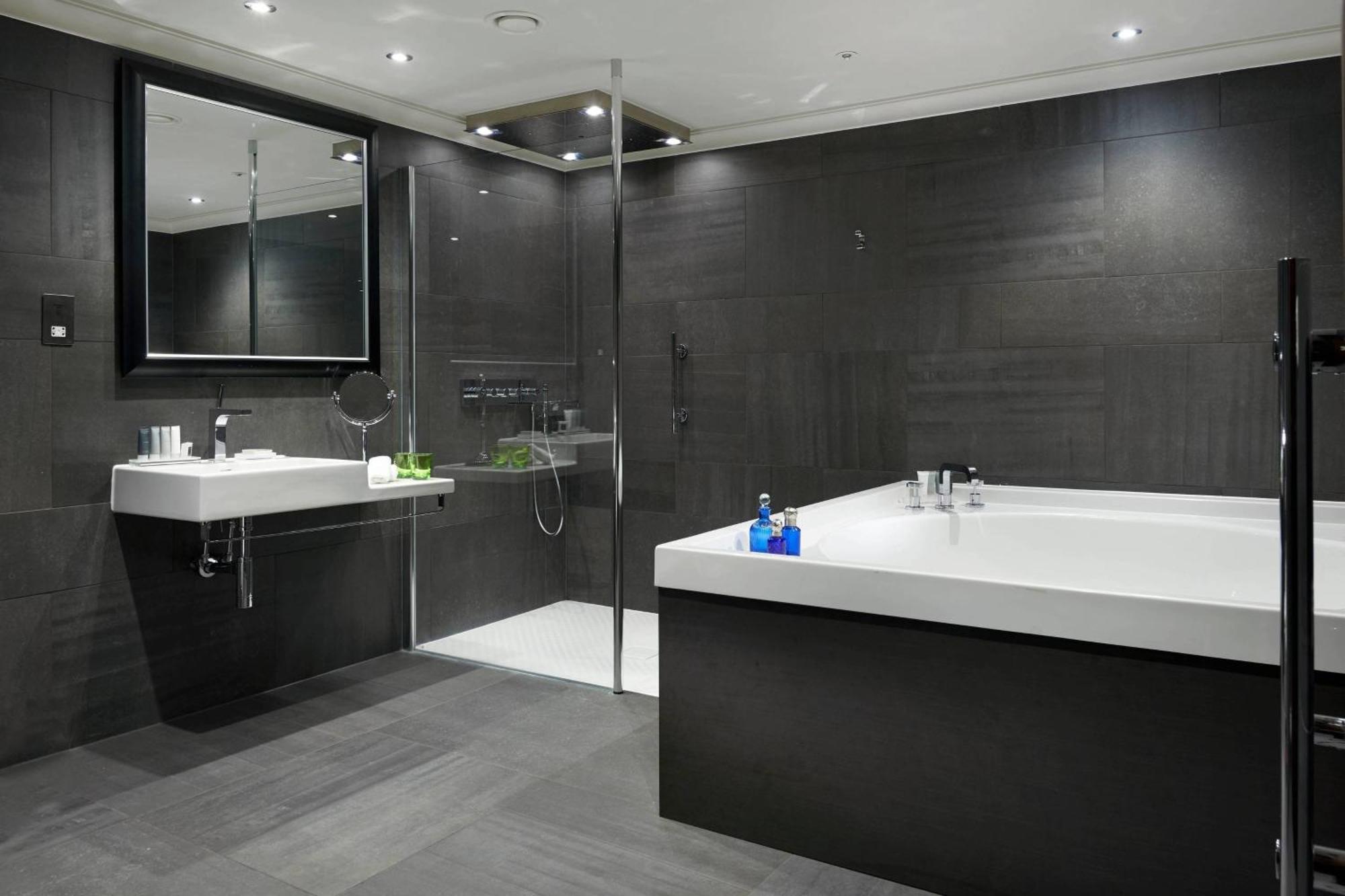 Lady Glenorchy Suite, Larger Suite, 1 King, City View