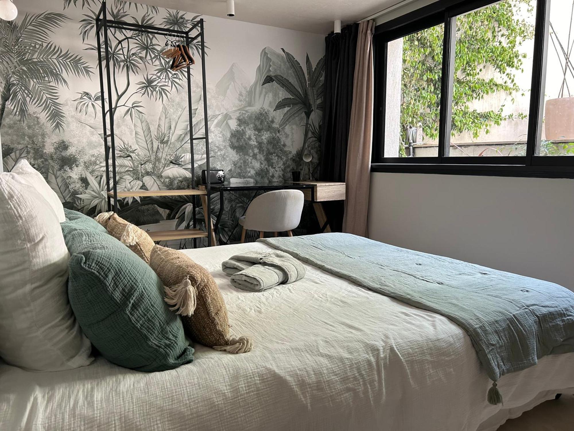 Deluxe Double Room with Shower,1645545012:JPEG
