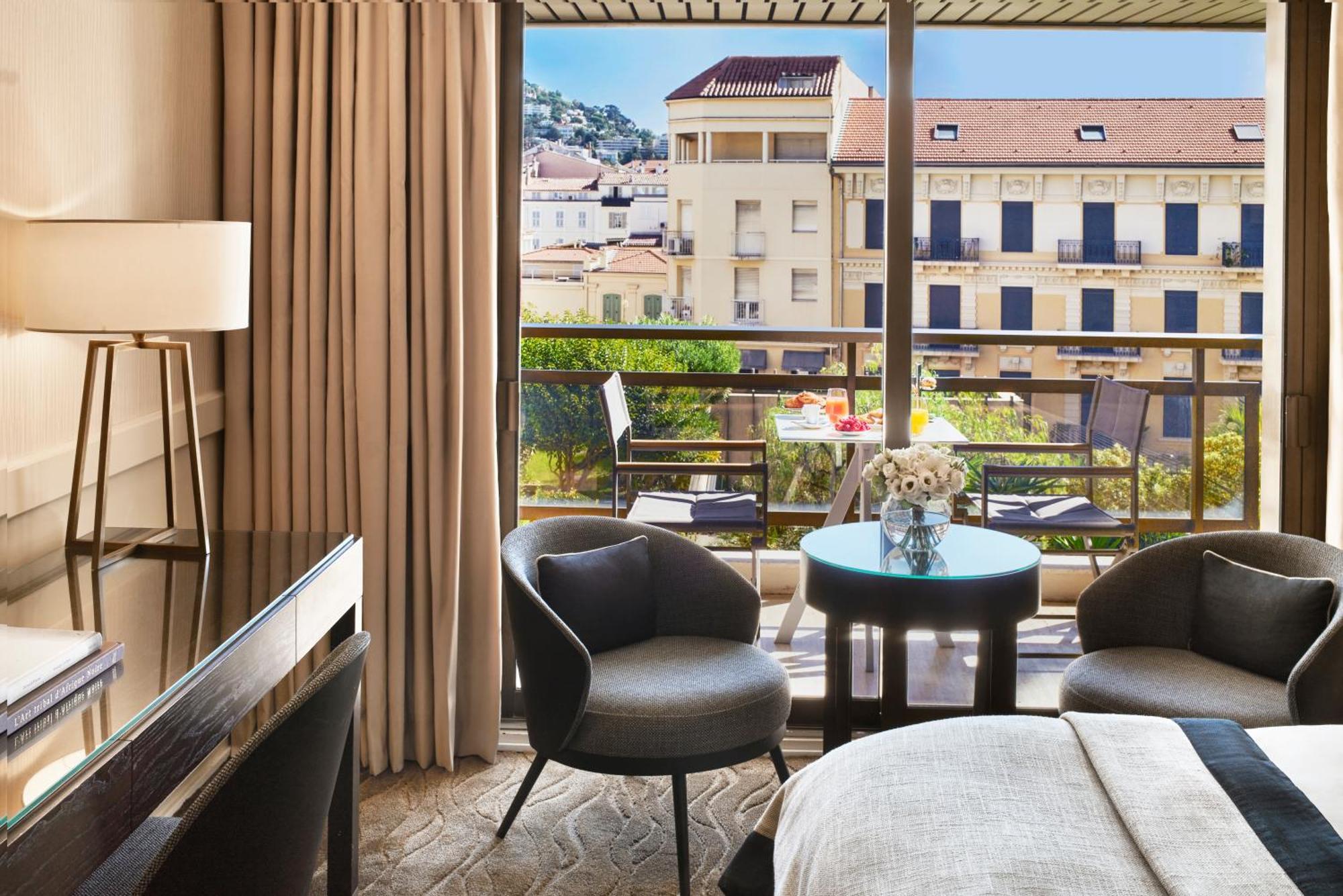 Superior Room Garden View Terrace