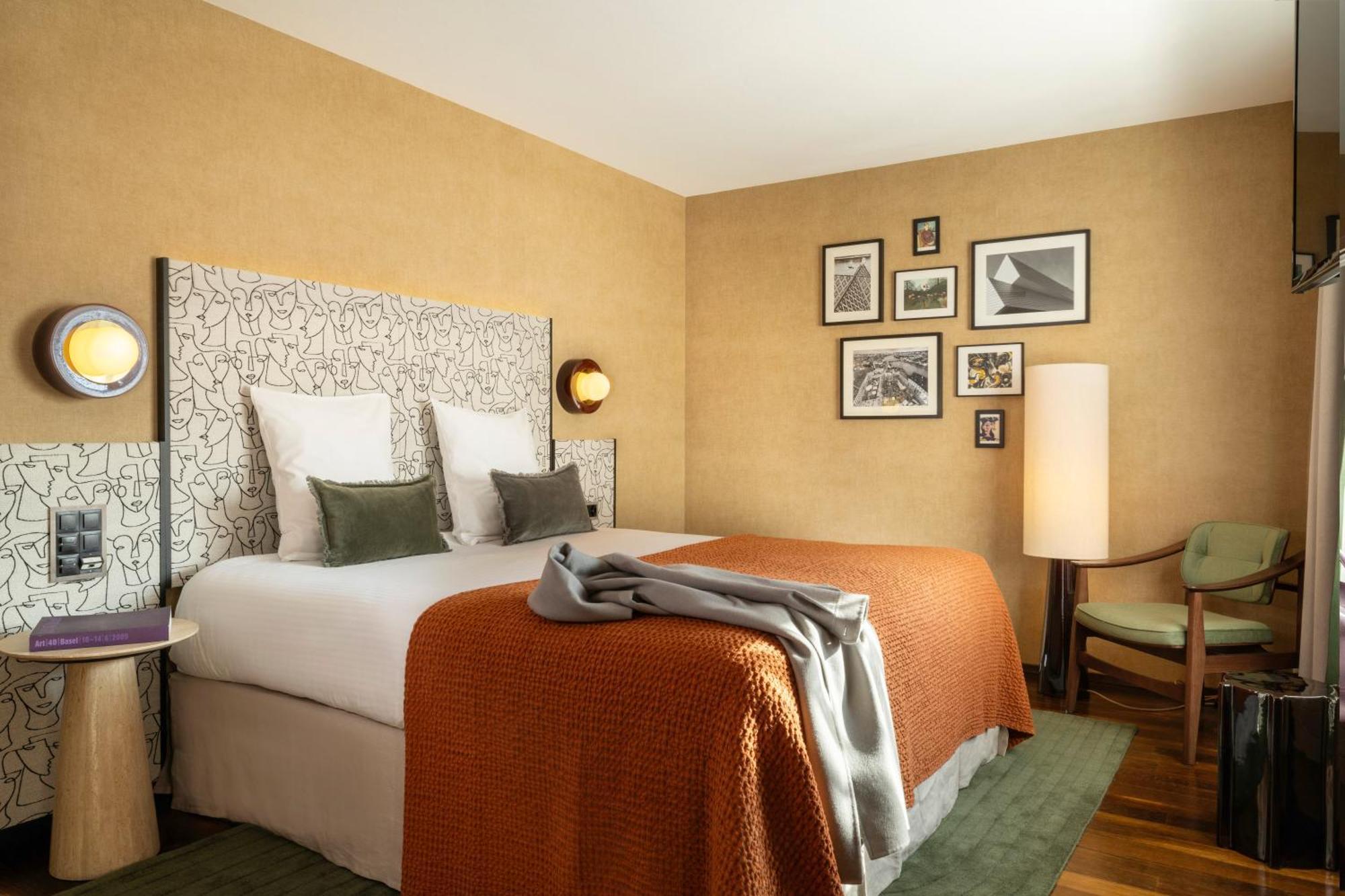 Executive Room