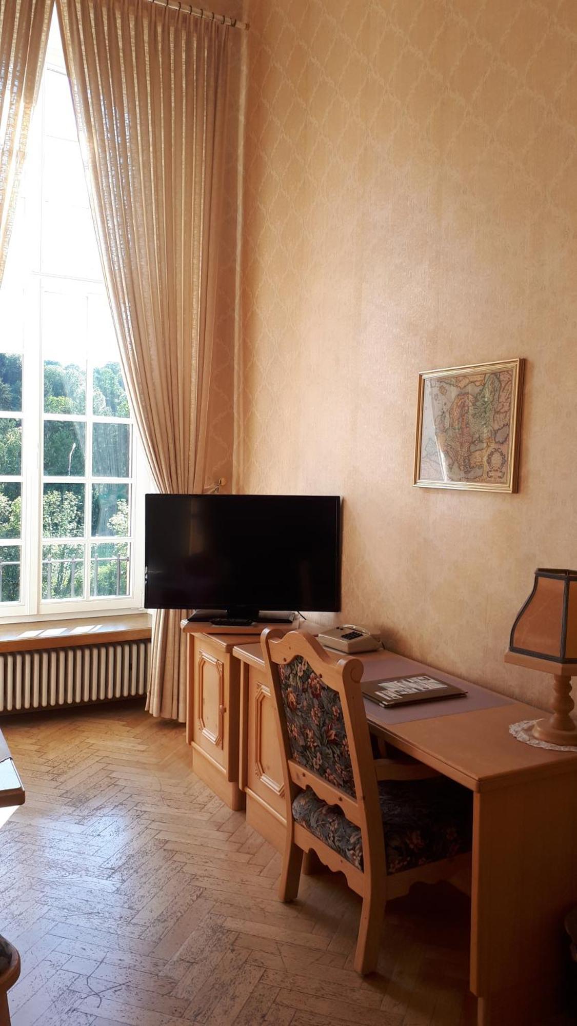 Large Double Room