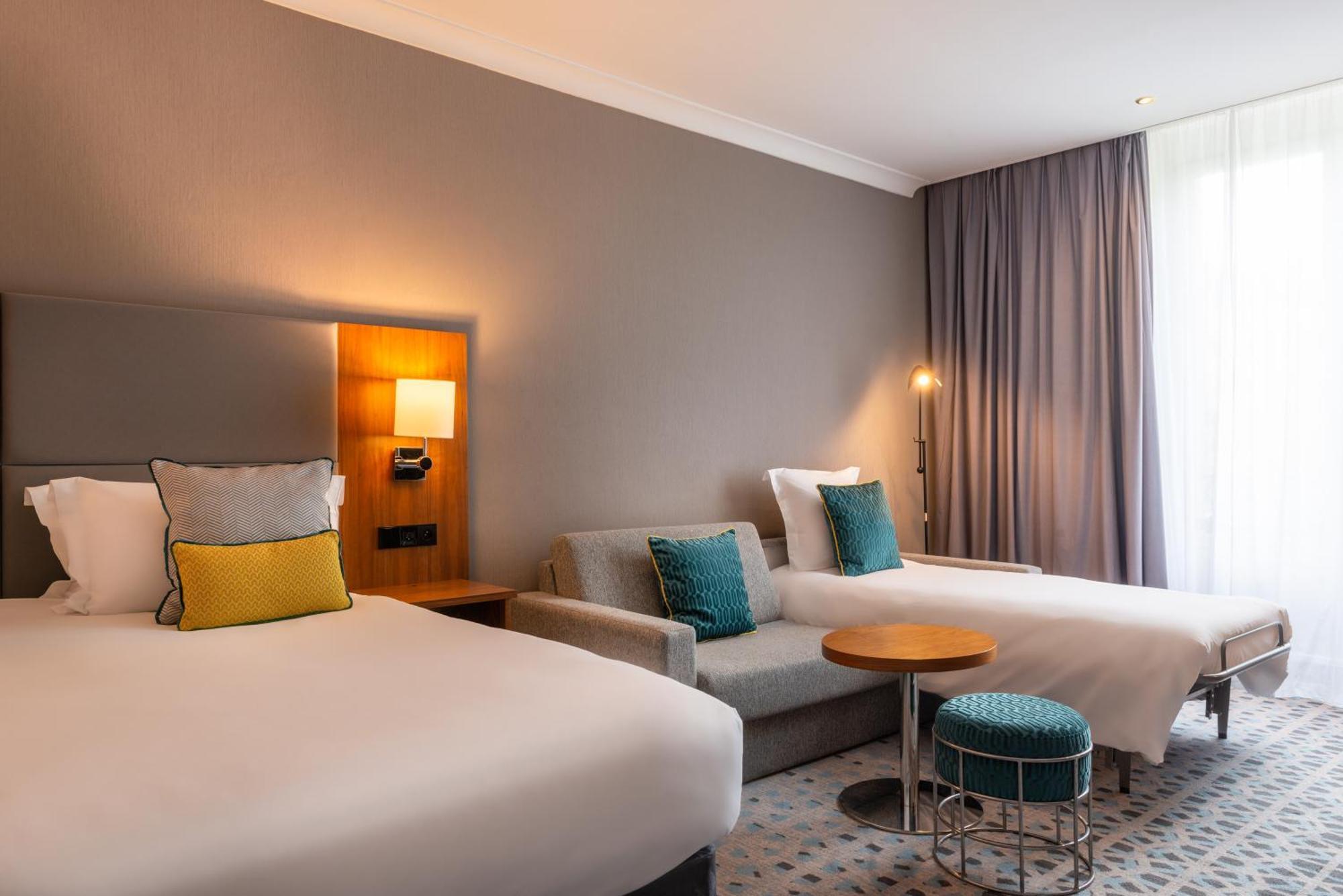 Premium King Room with Sofa Bed,1653530899:JPEG