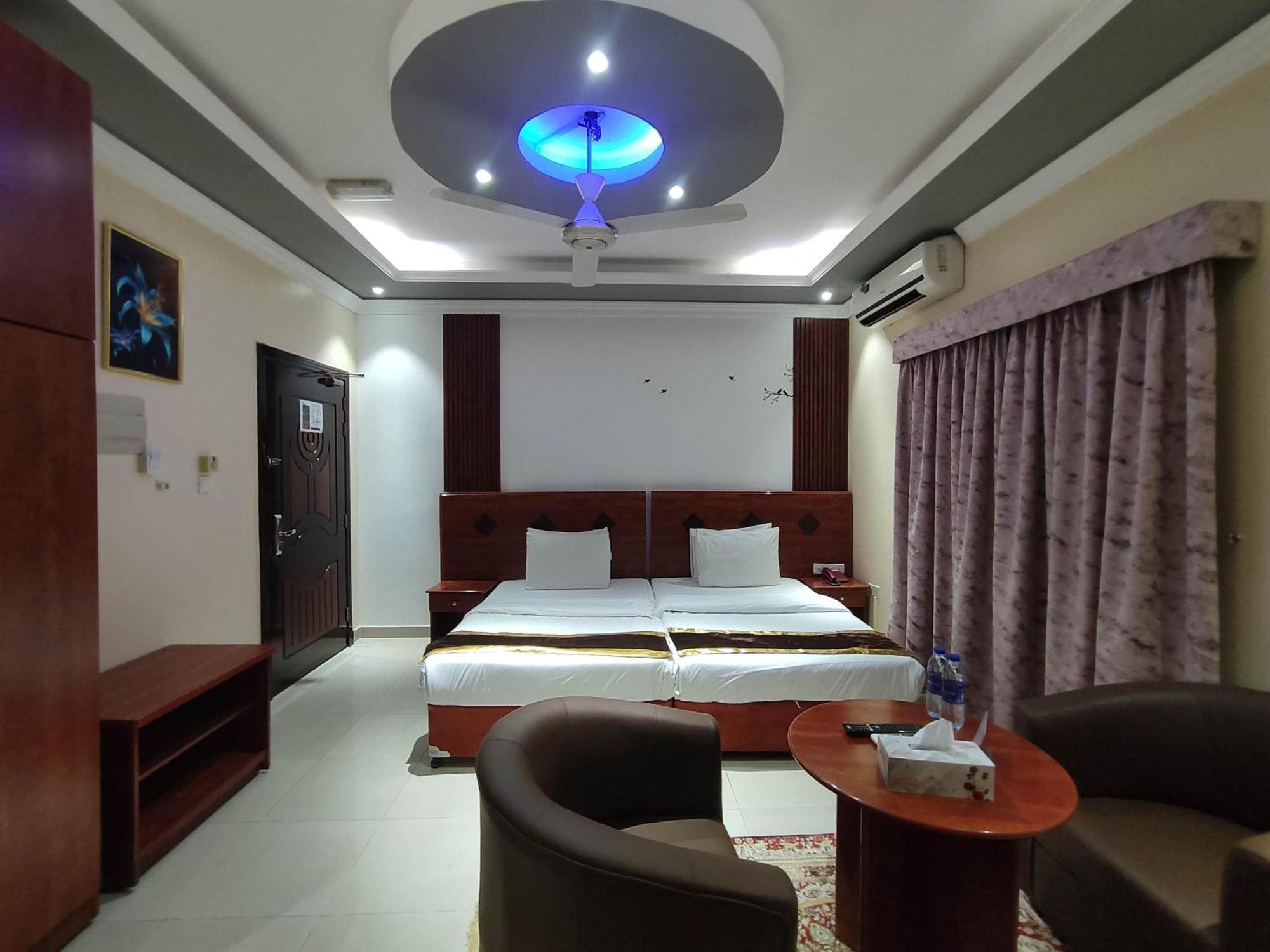 Standard Twin Room