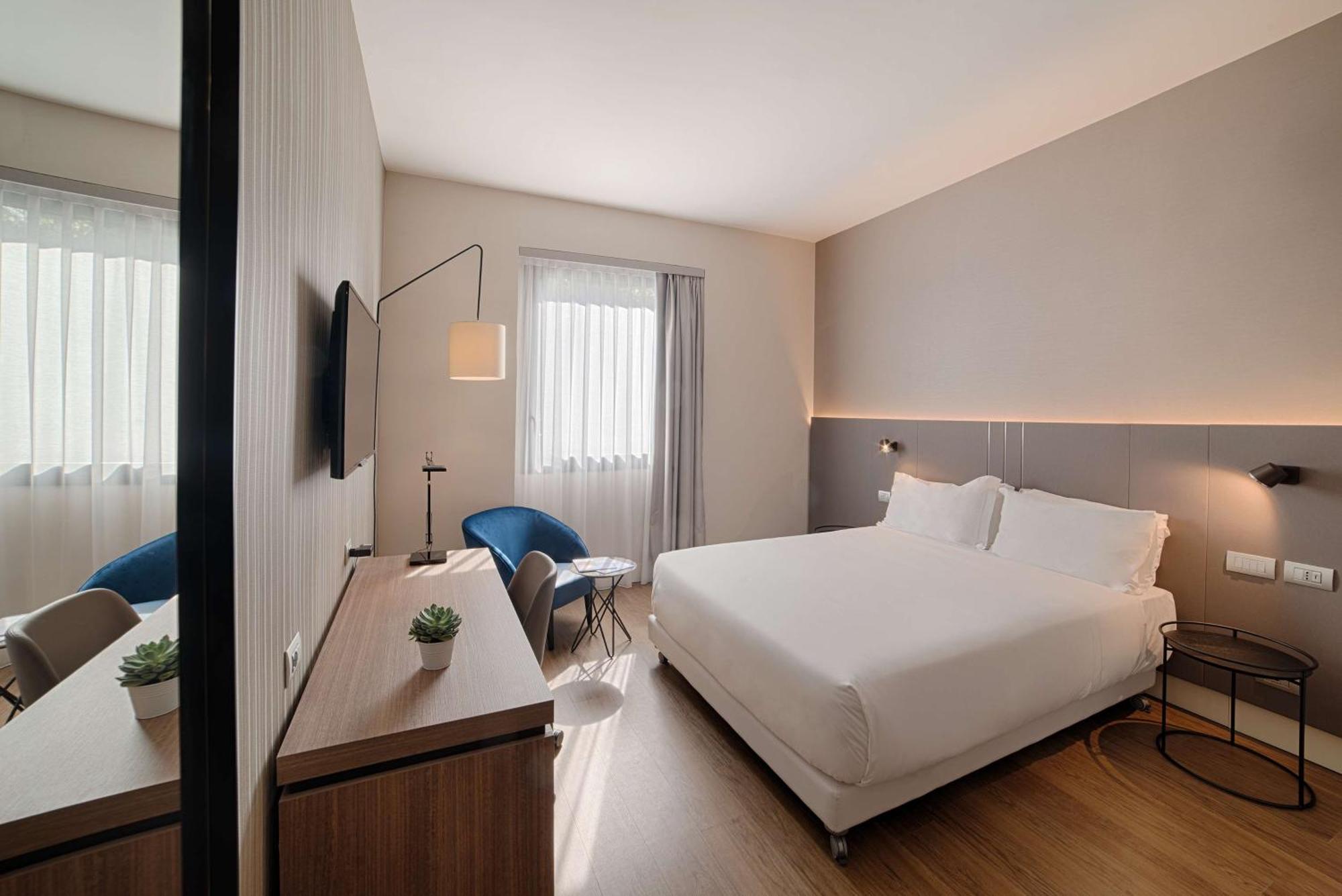 Superior Double or Twin Room,1658067529:JPEG