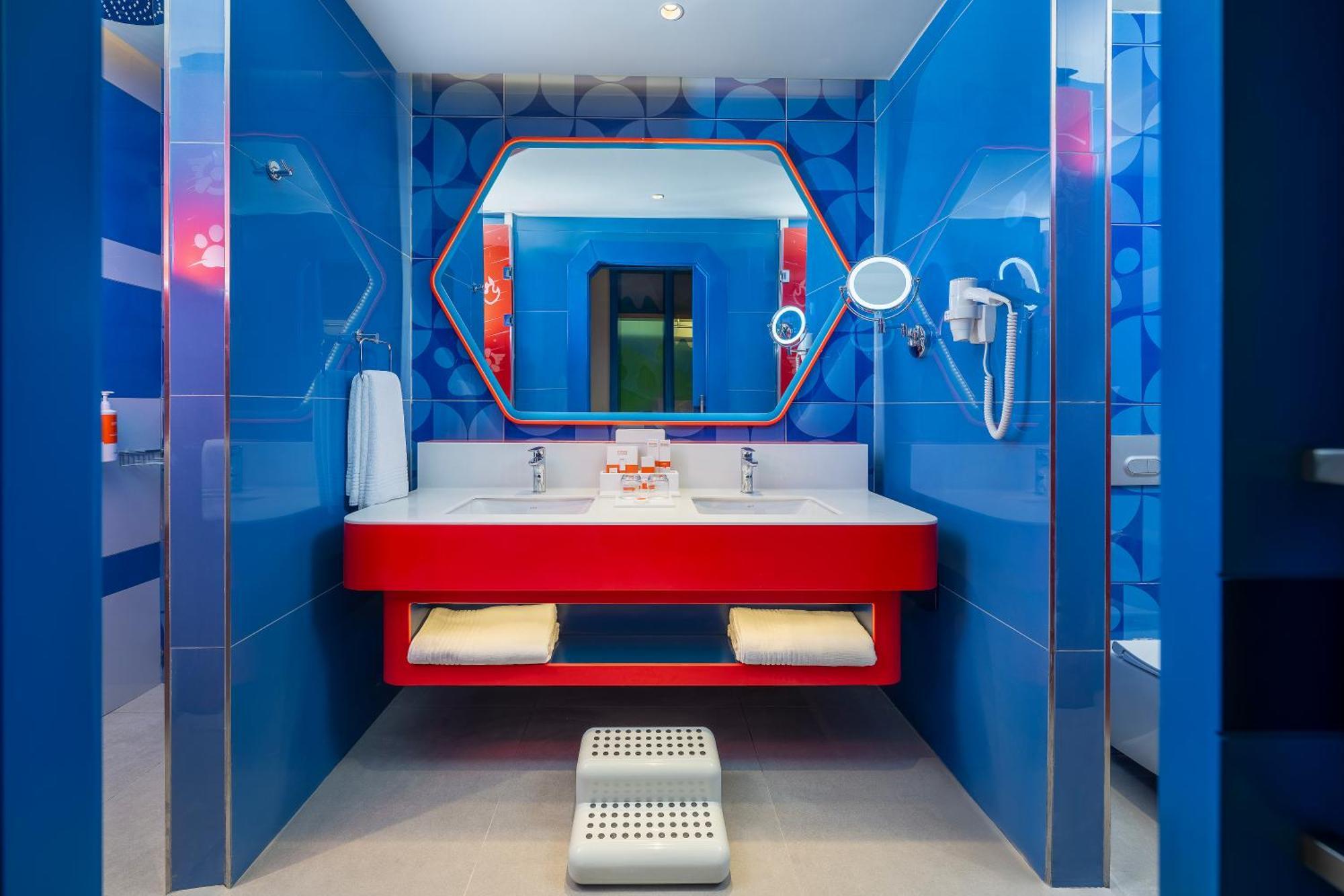 Themed Deluxe Suite