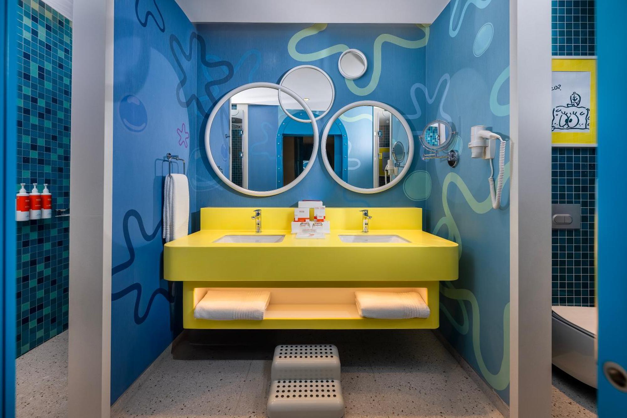 Themed Deluxe Suite