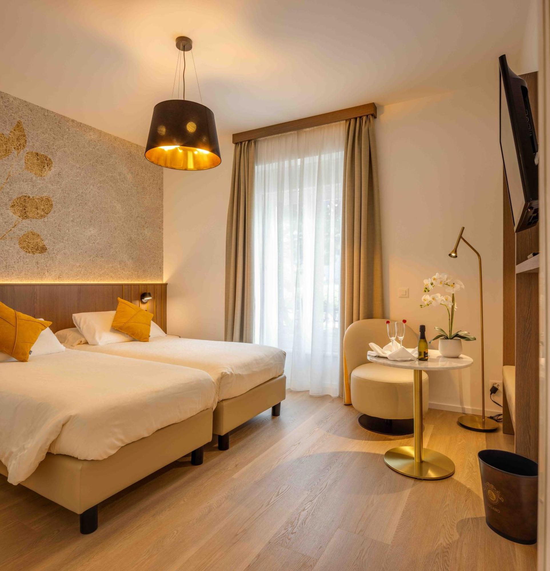 Premium Twin Room Lake View