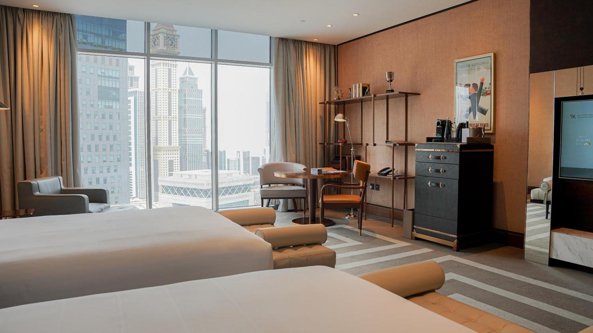 Deluxe Queen Room Mobility Accessible