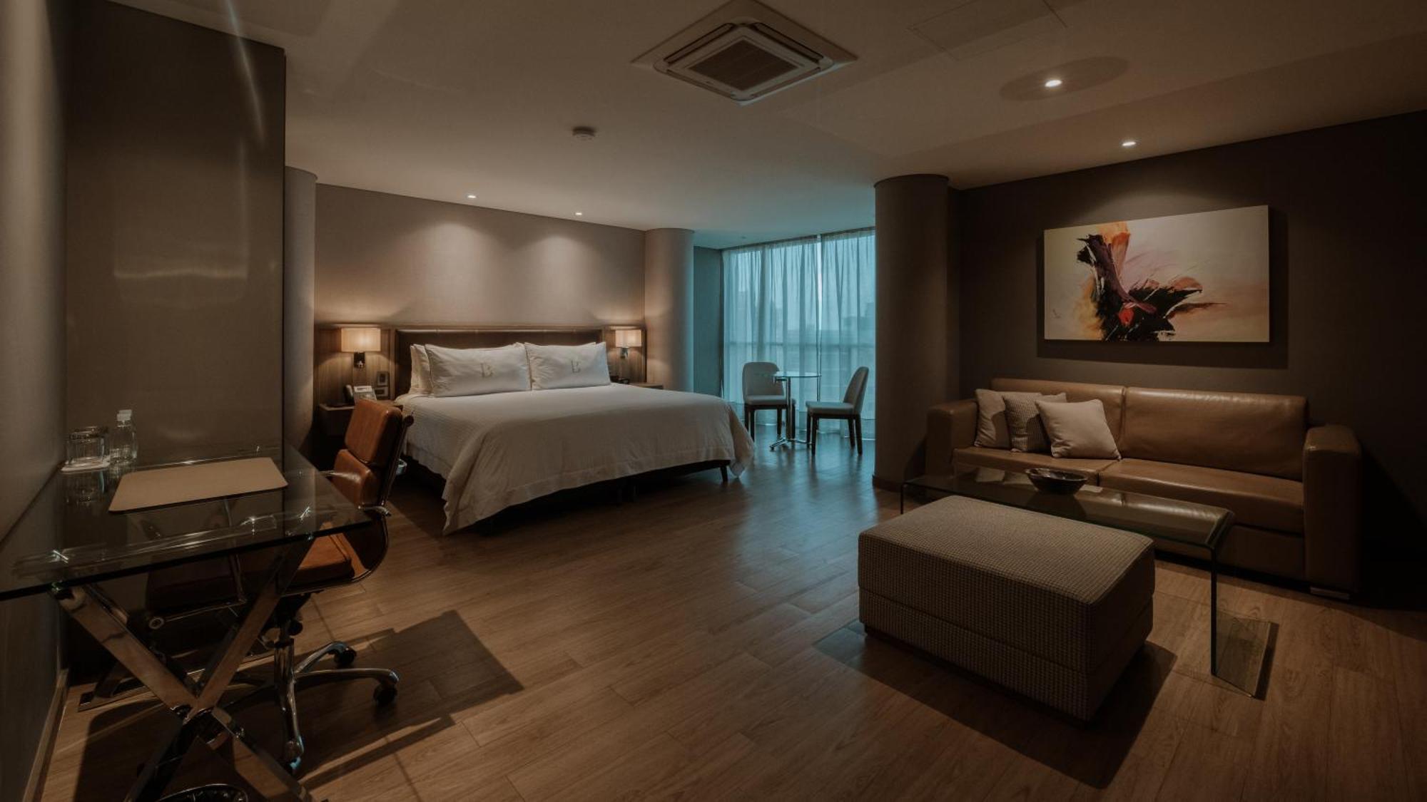 Junior Suite Deluxe city view