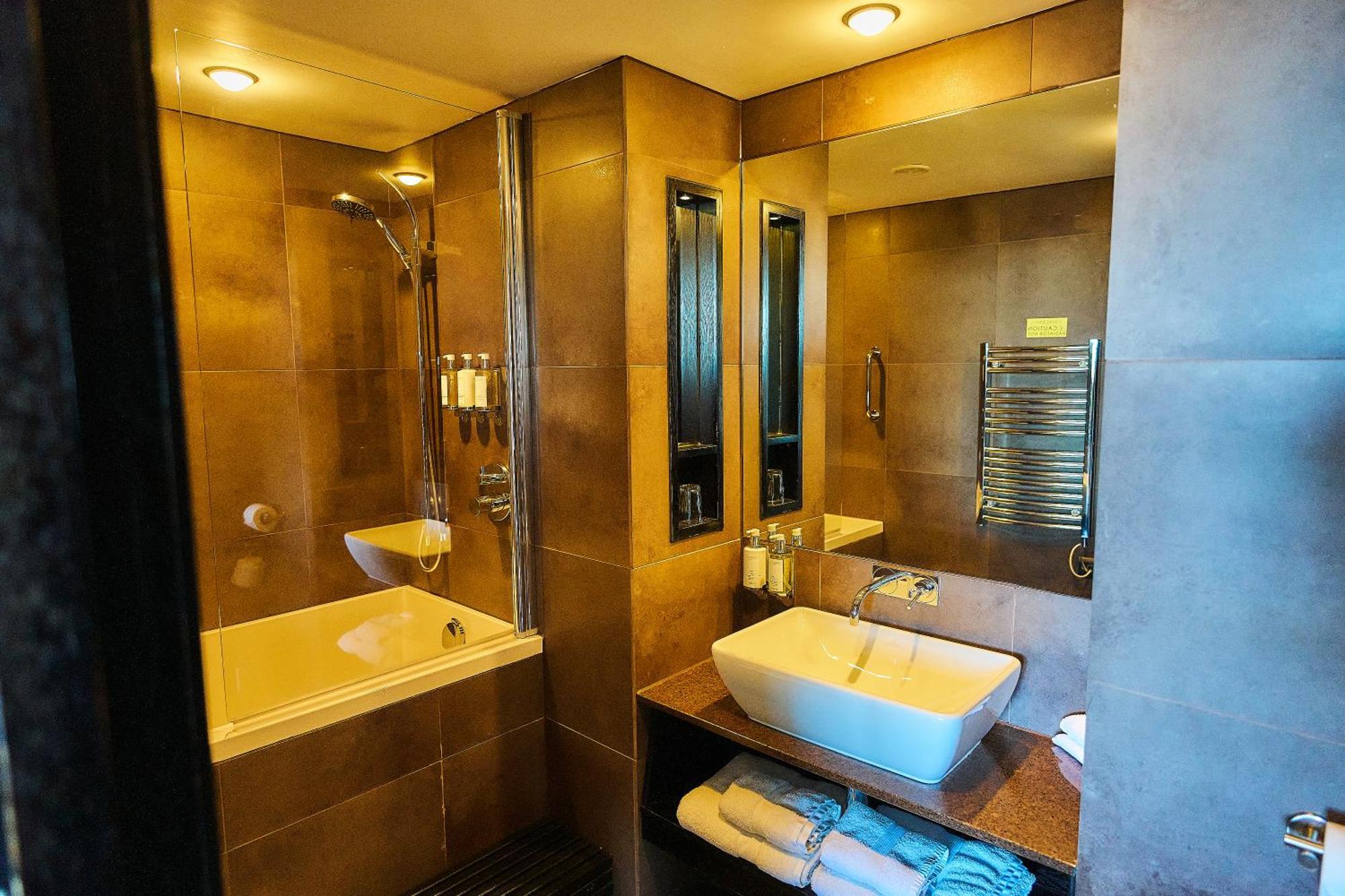 V Residence Room