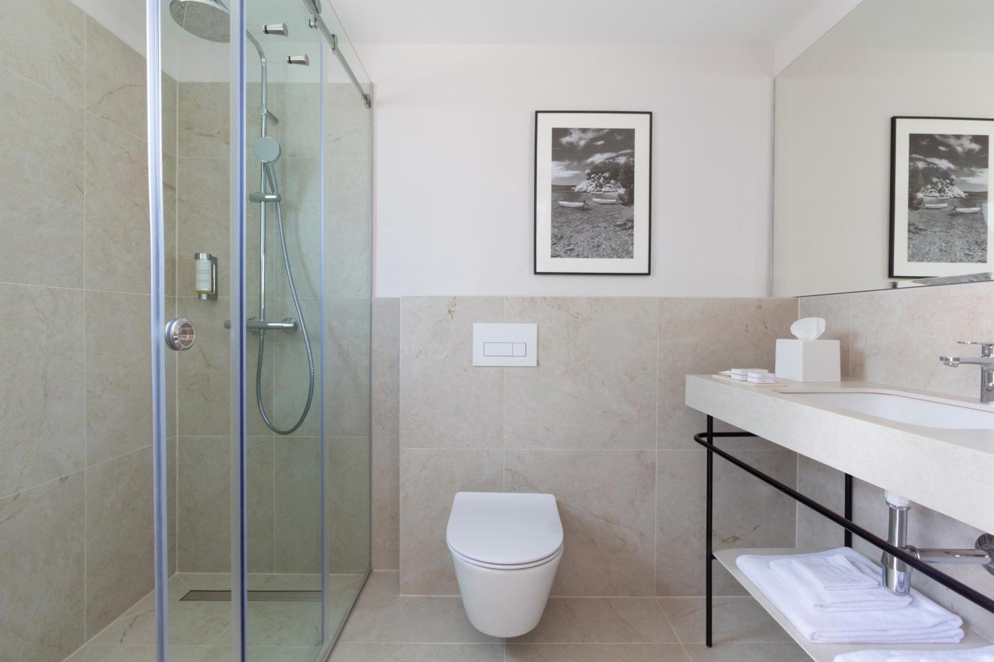 Habitación Familiar - Edificio anexo